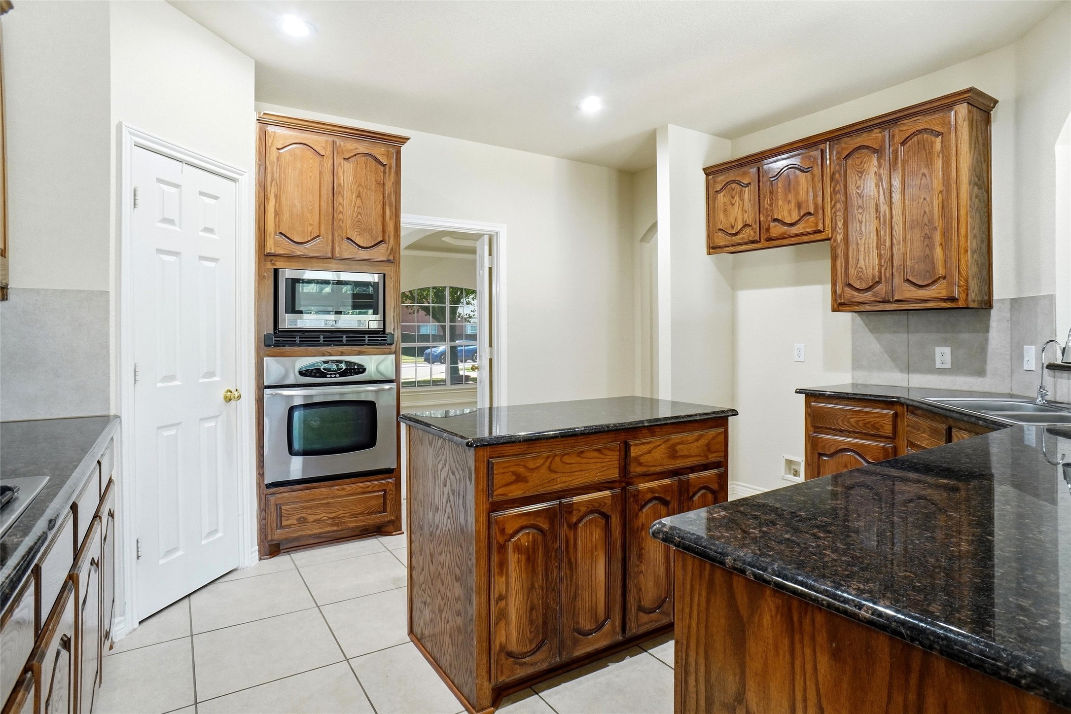 5231 Woodfield Drive