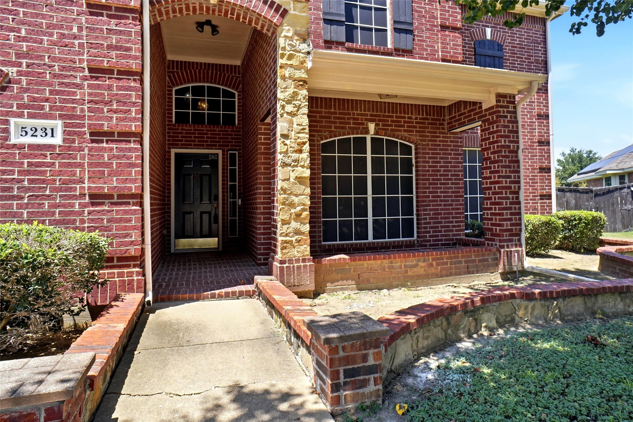 5231 Woodfield Drive
