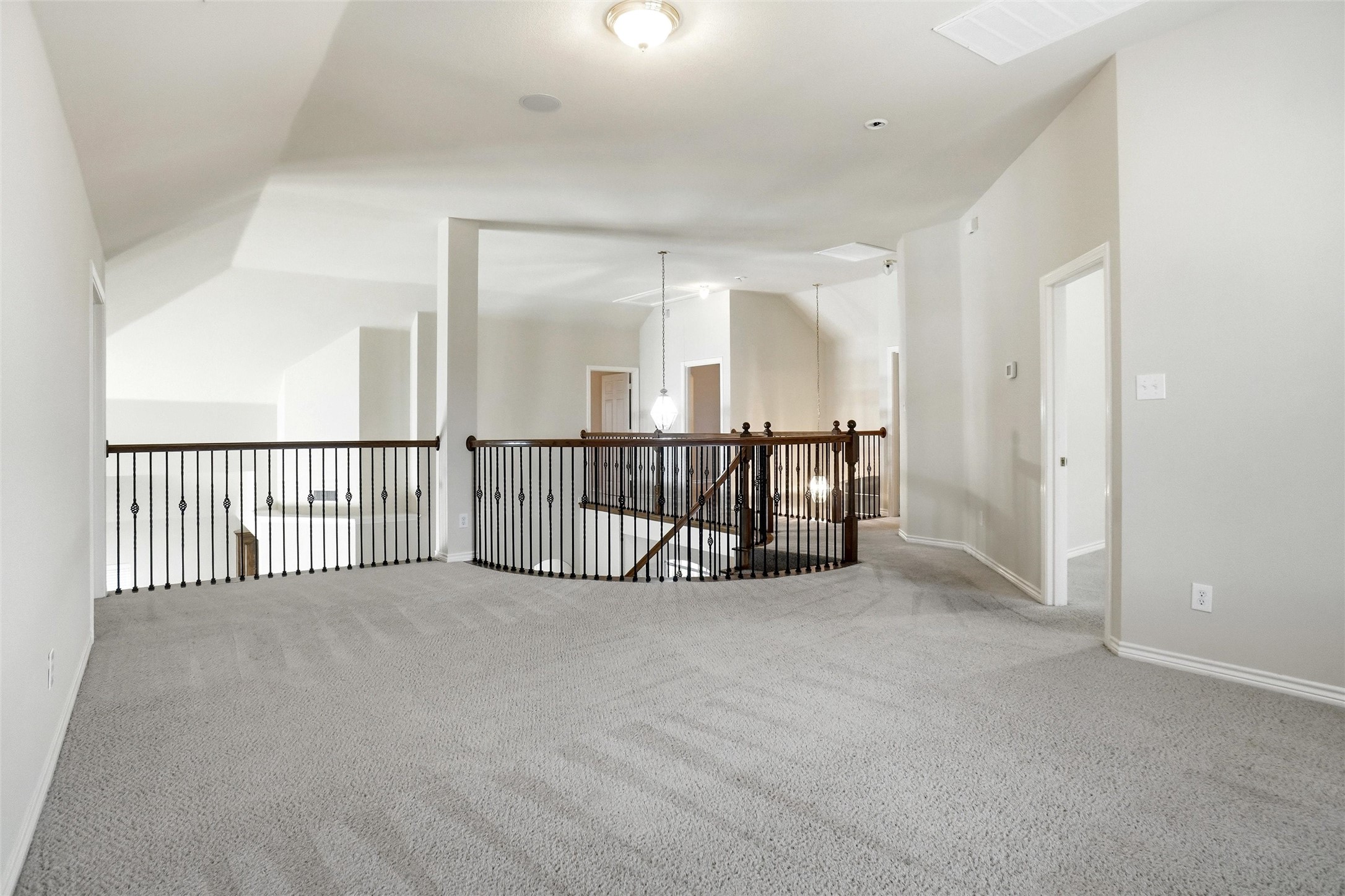 5231 Woodfield Drive