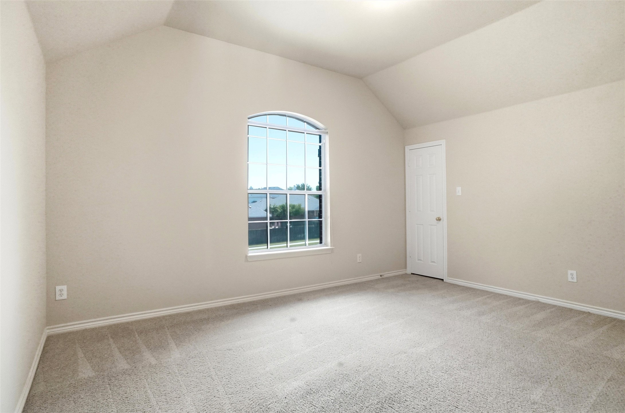 5231 Woodfield Drive