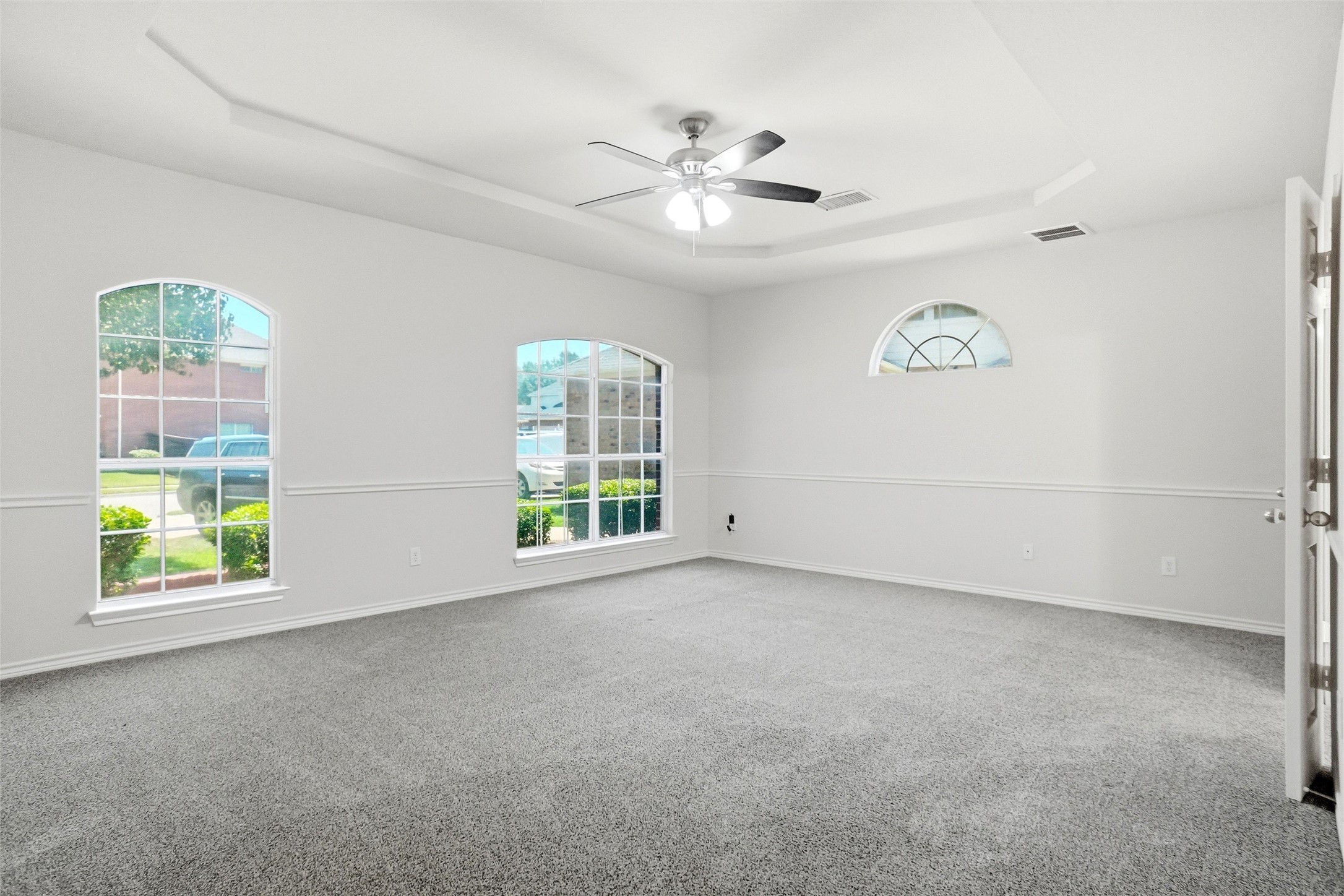 5231 Woodfield Drive