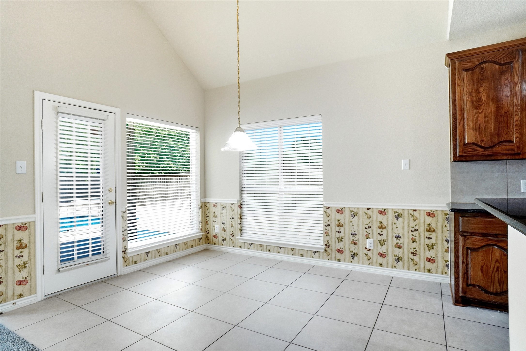 5231 Woodfield Drive