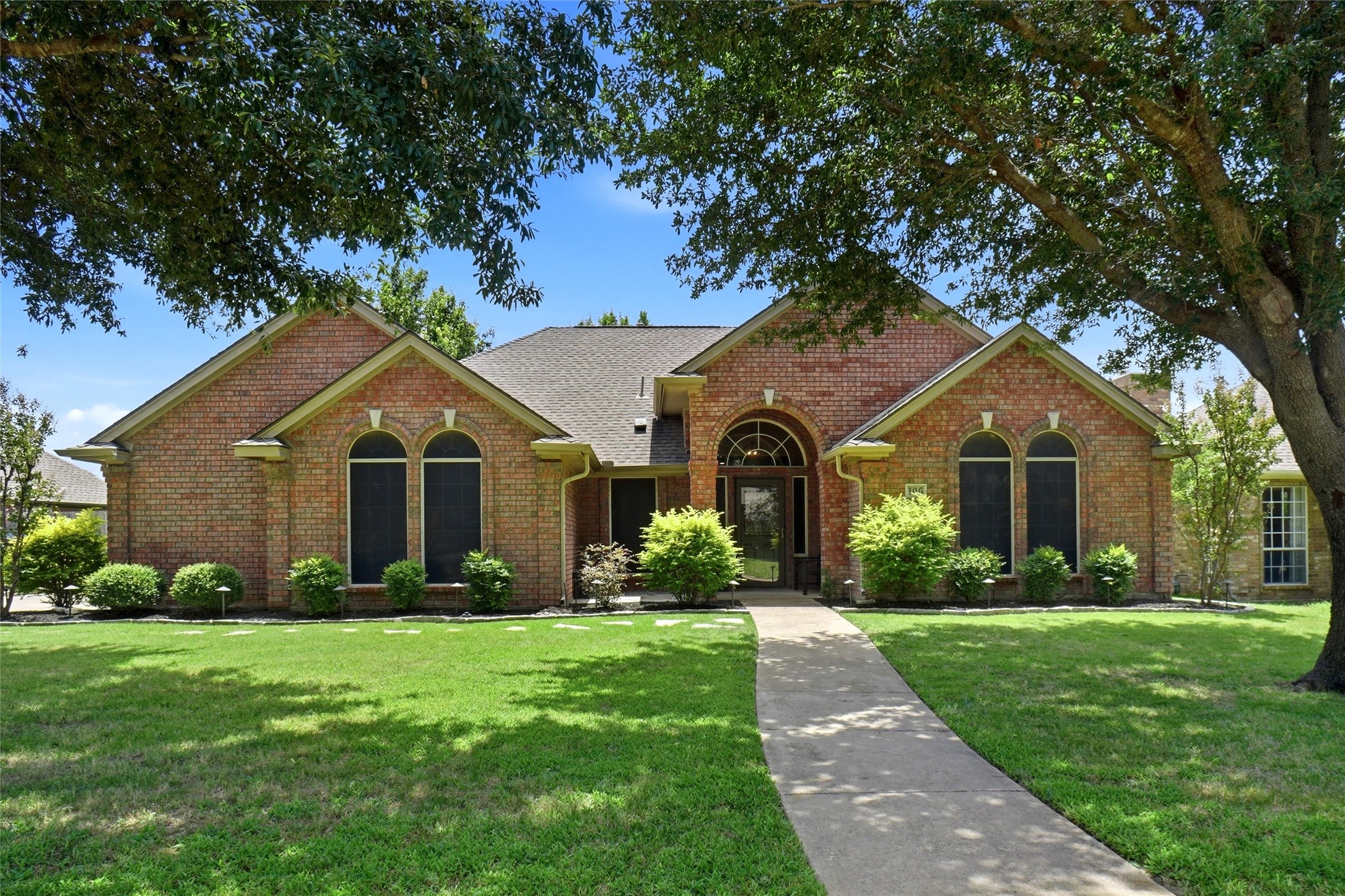 106 Honeysuckle Drive