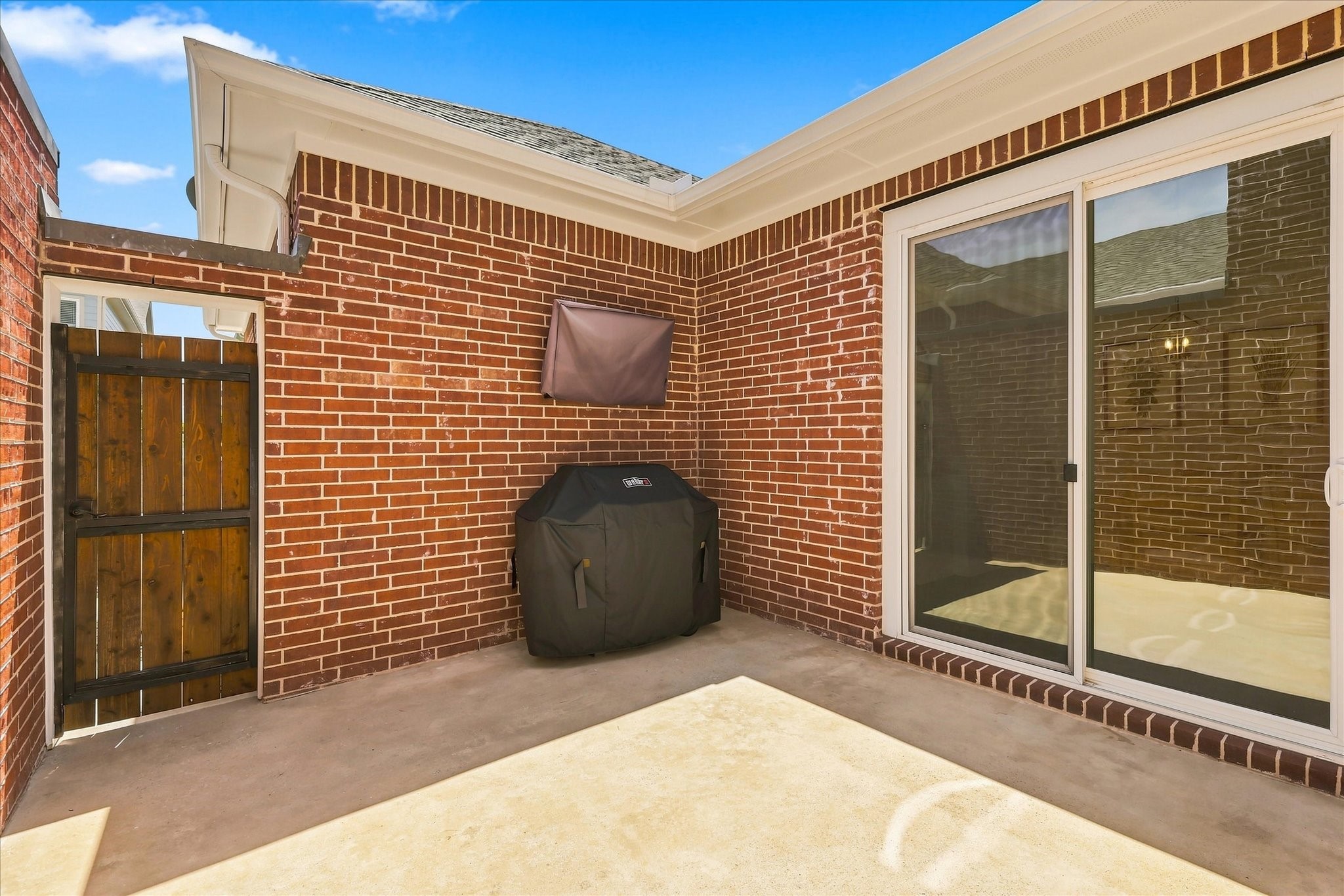 8724 Ice House Drive