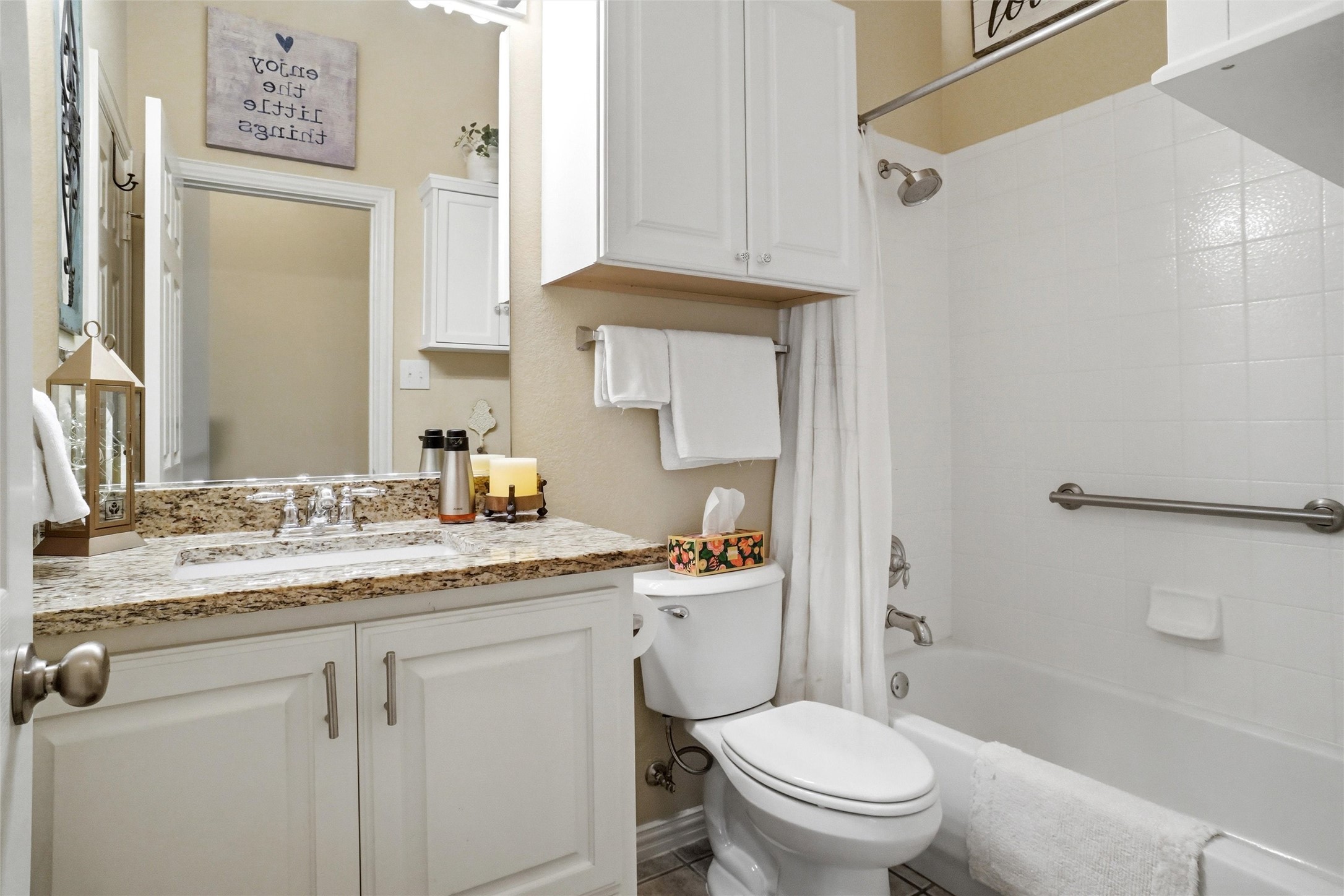 5913 Pedernales Ridge