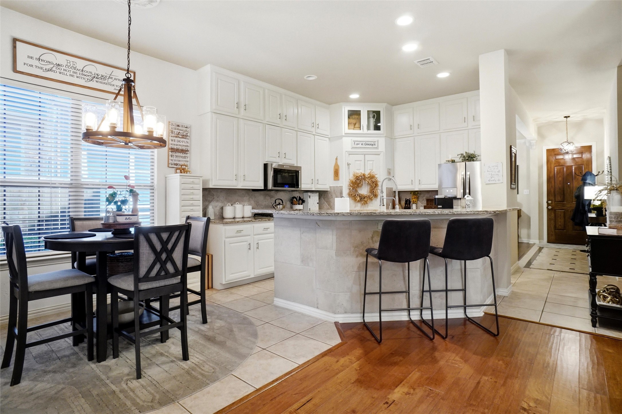 5913 Pedernales Ridge