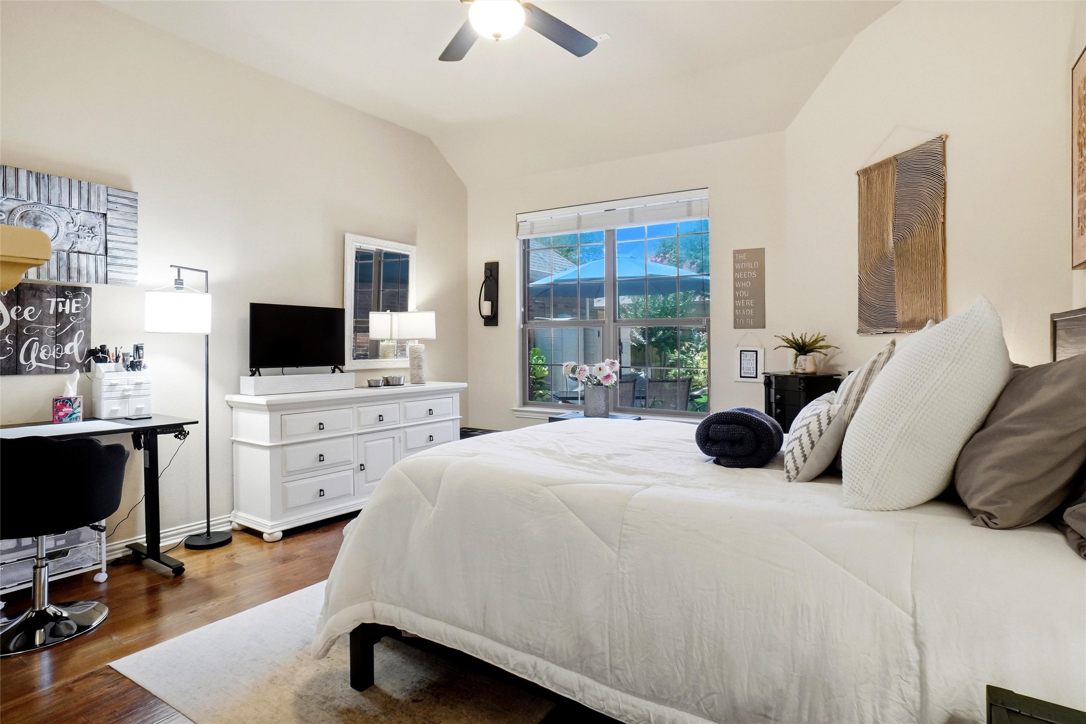 5913 Pedernales Ridge