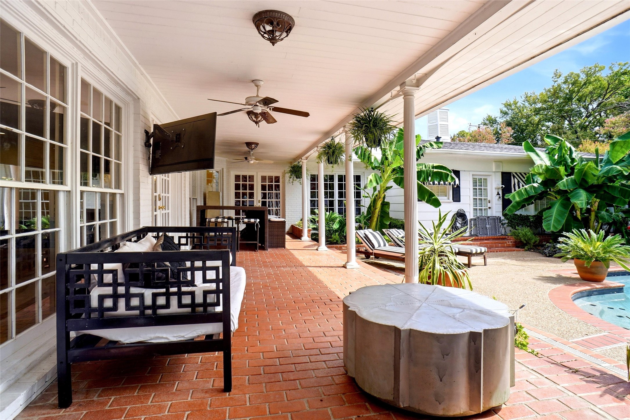 4106 Shady Valley Drive