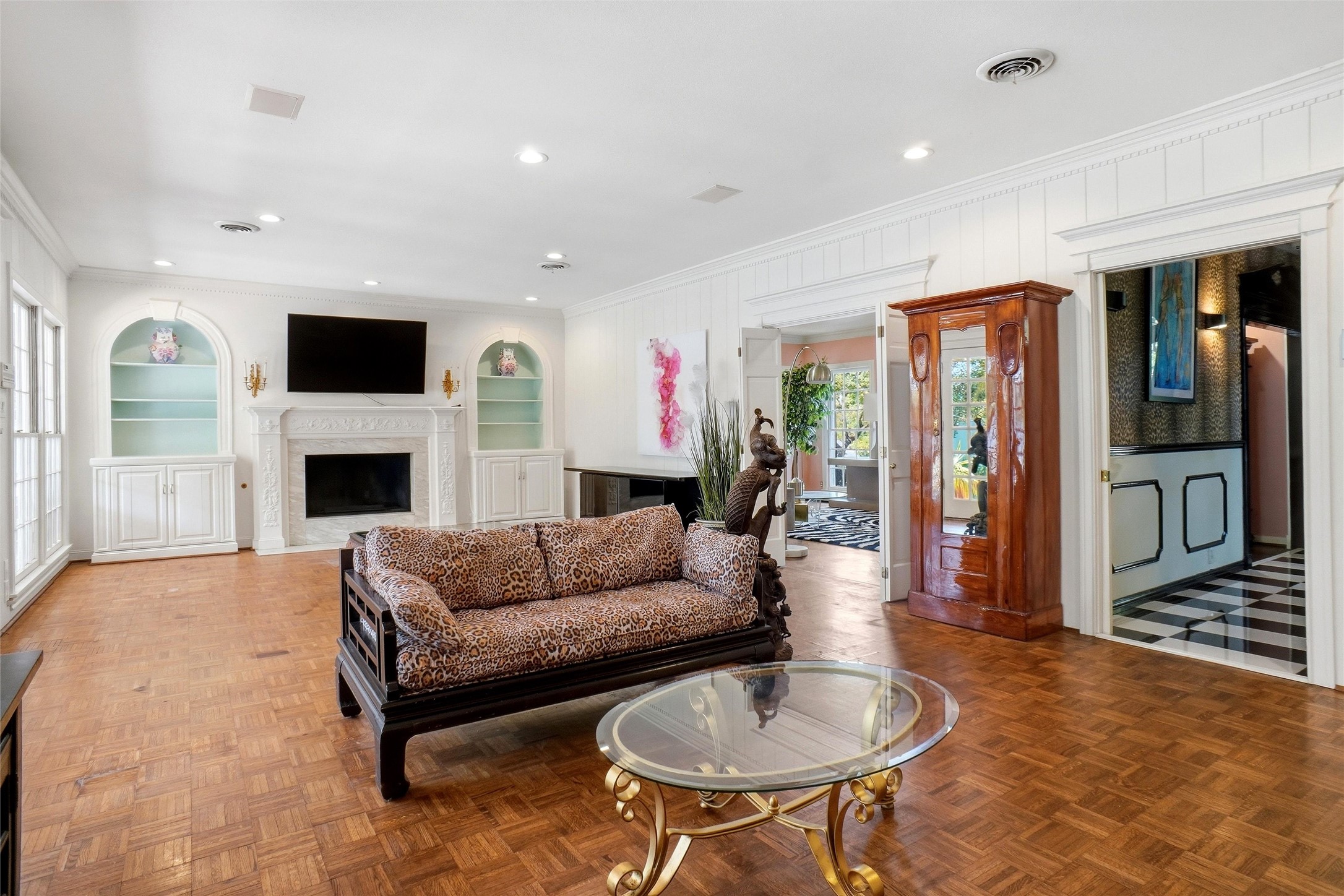 4106 Shady Valley Drive