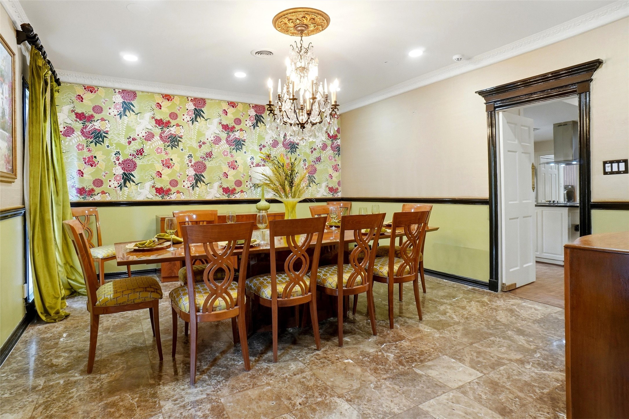 4106 Shady Valley Drive