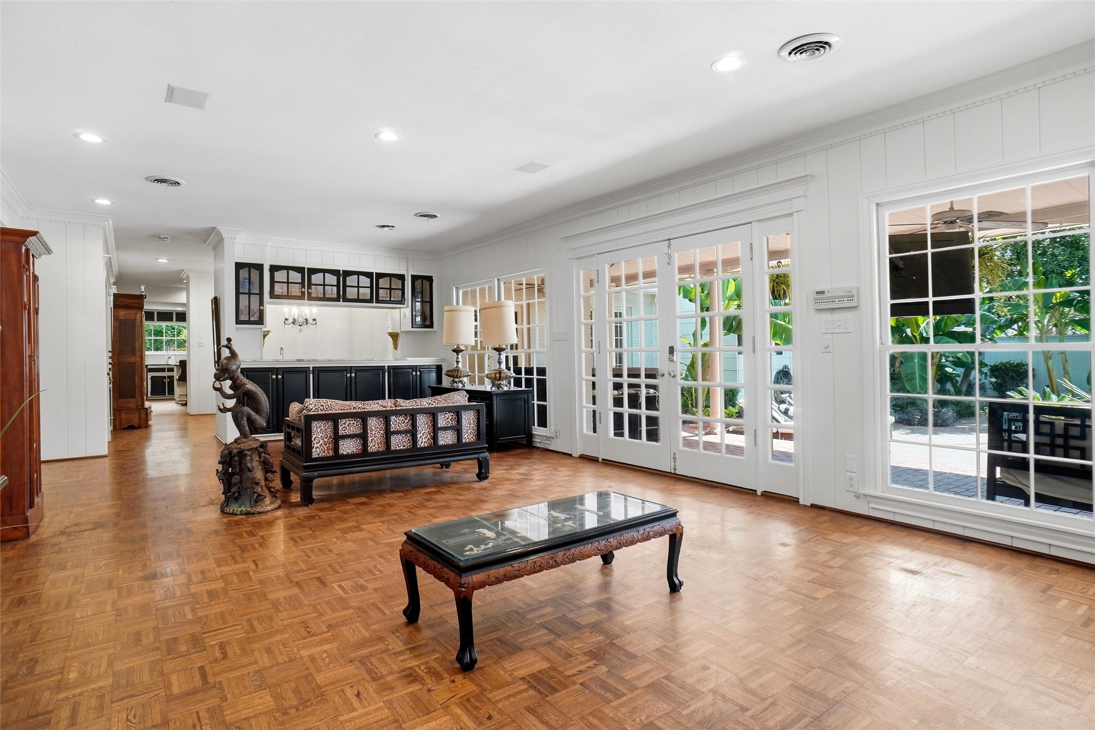 4106 Shady Valley Drive