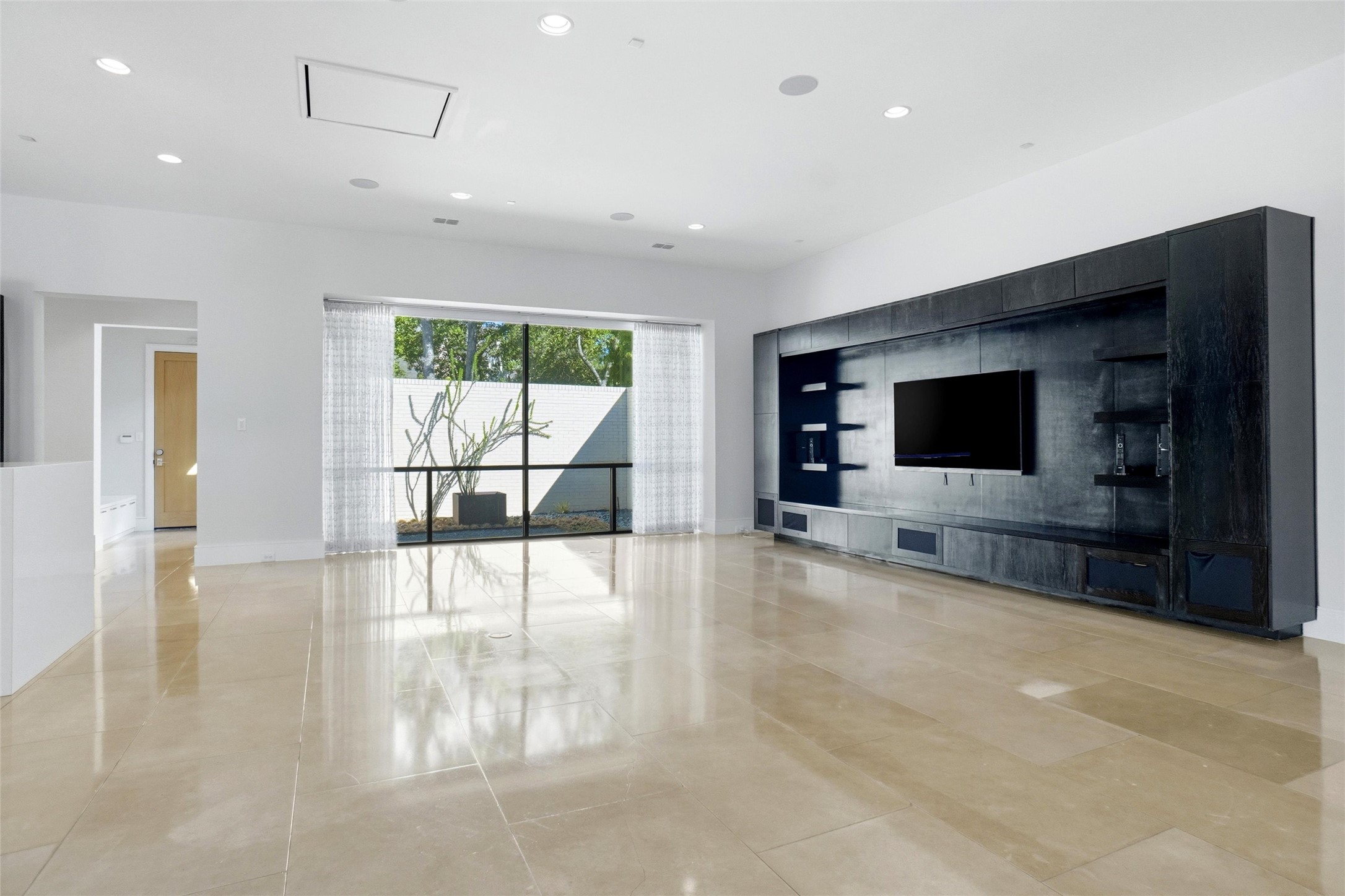1204 Andre Court