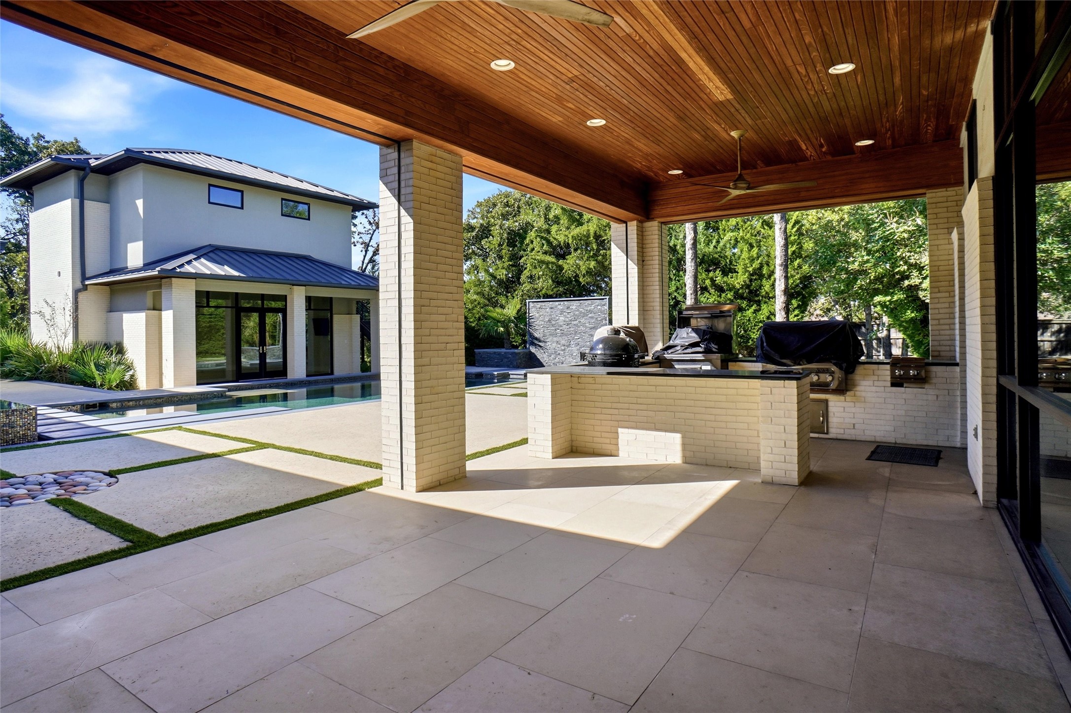 1204 Andre Court