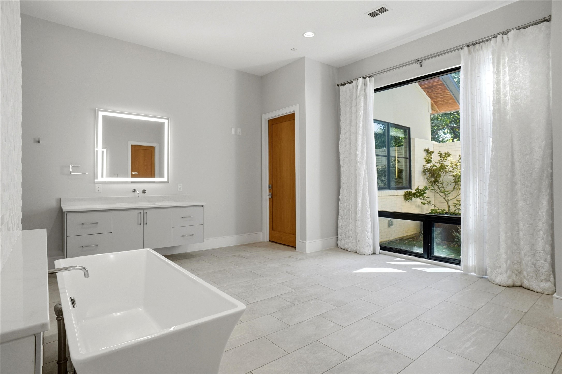 1204 Andre Court