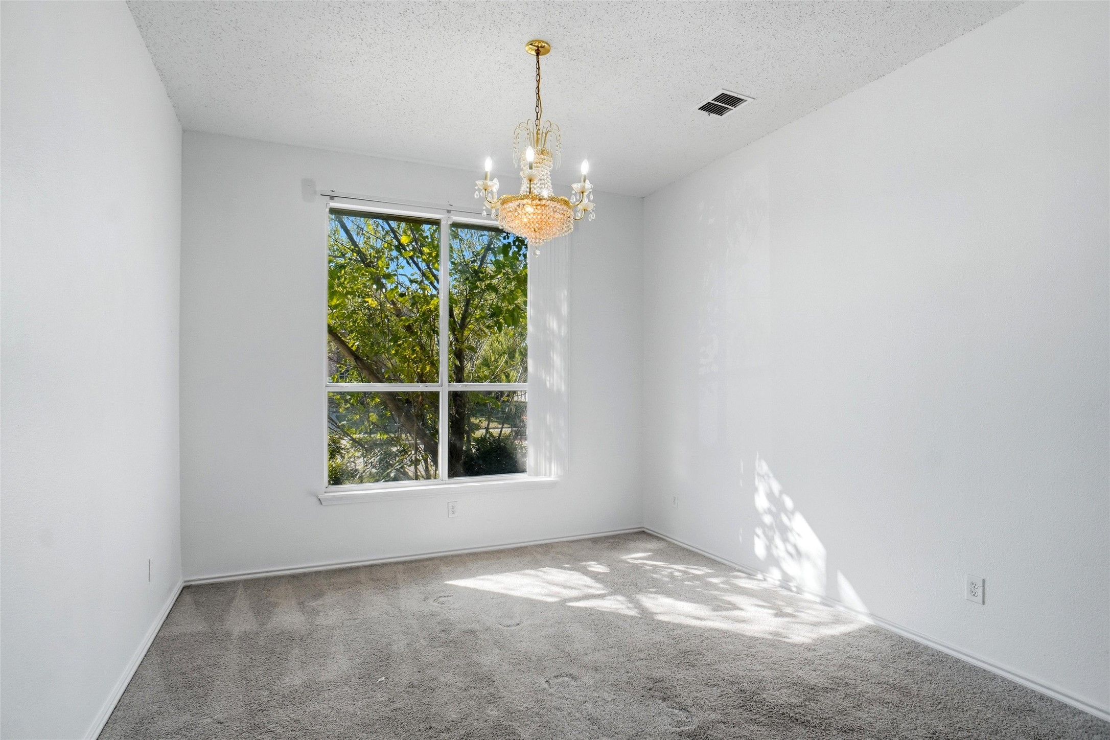 2447 Ranchview Drive