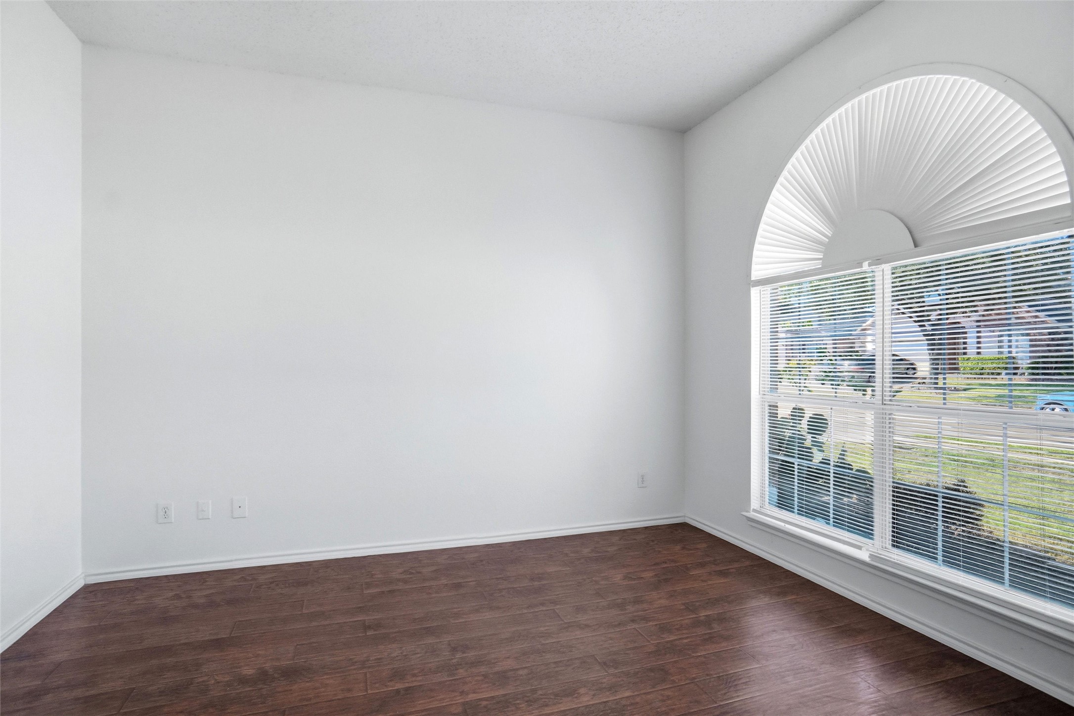 2447 Ranchview Drive