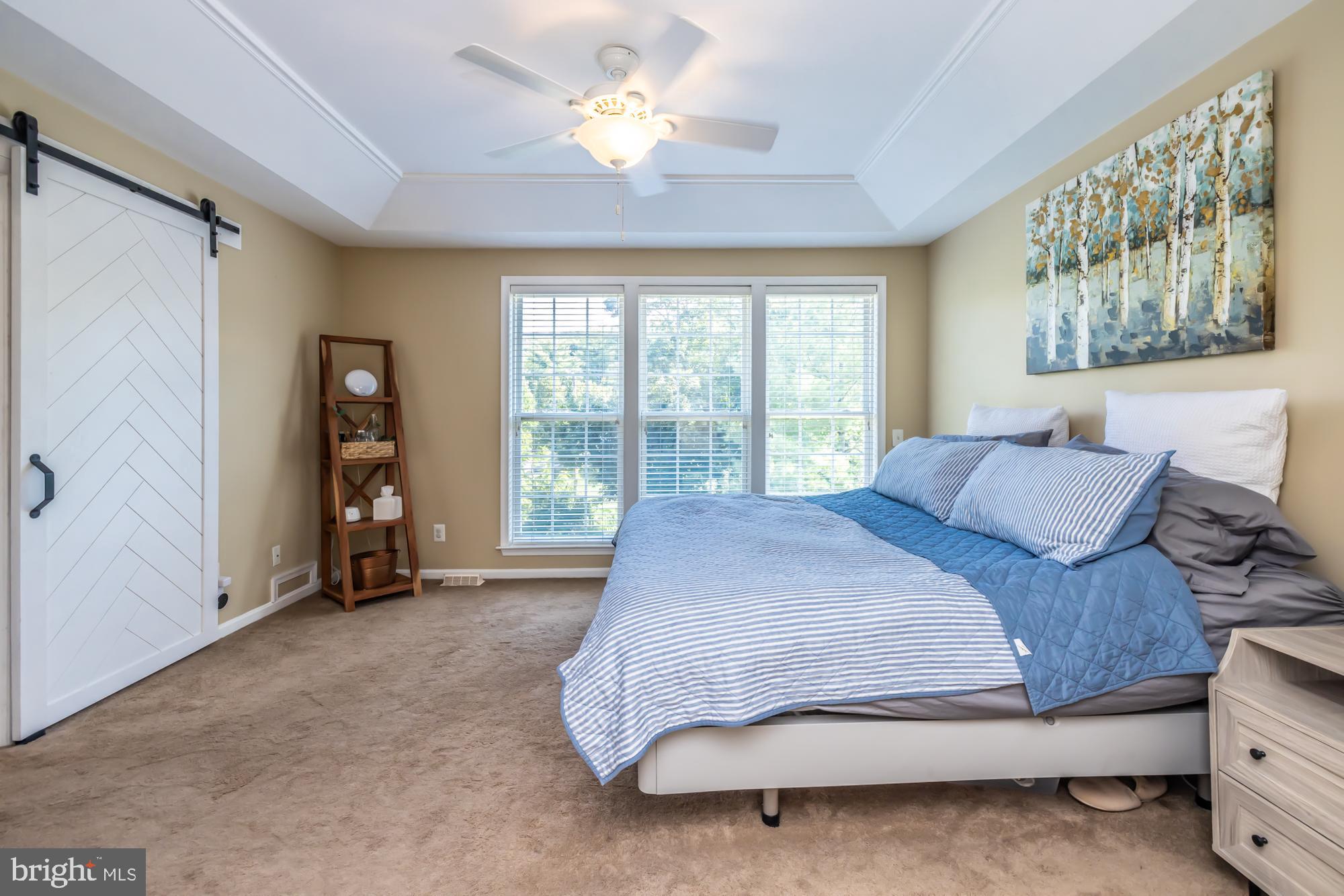 16 HONEY LOCUST COURT