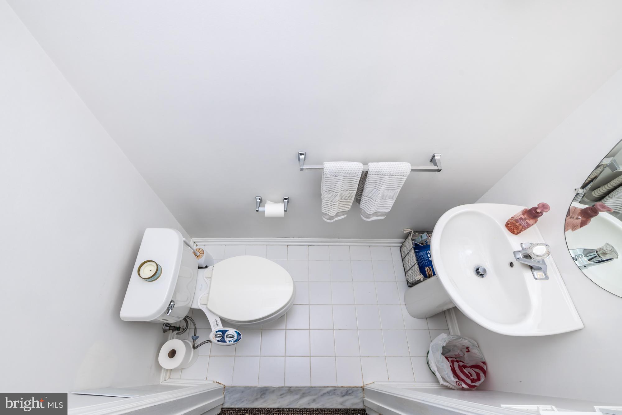 16 HONEY LOCUST COURT