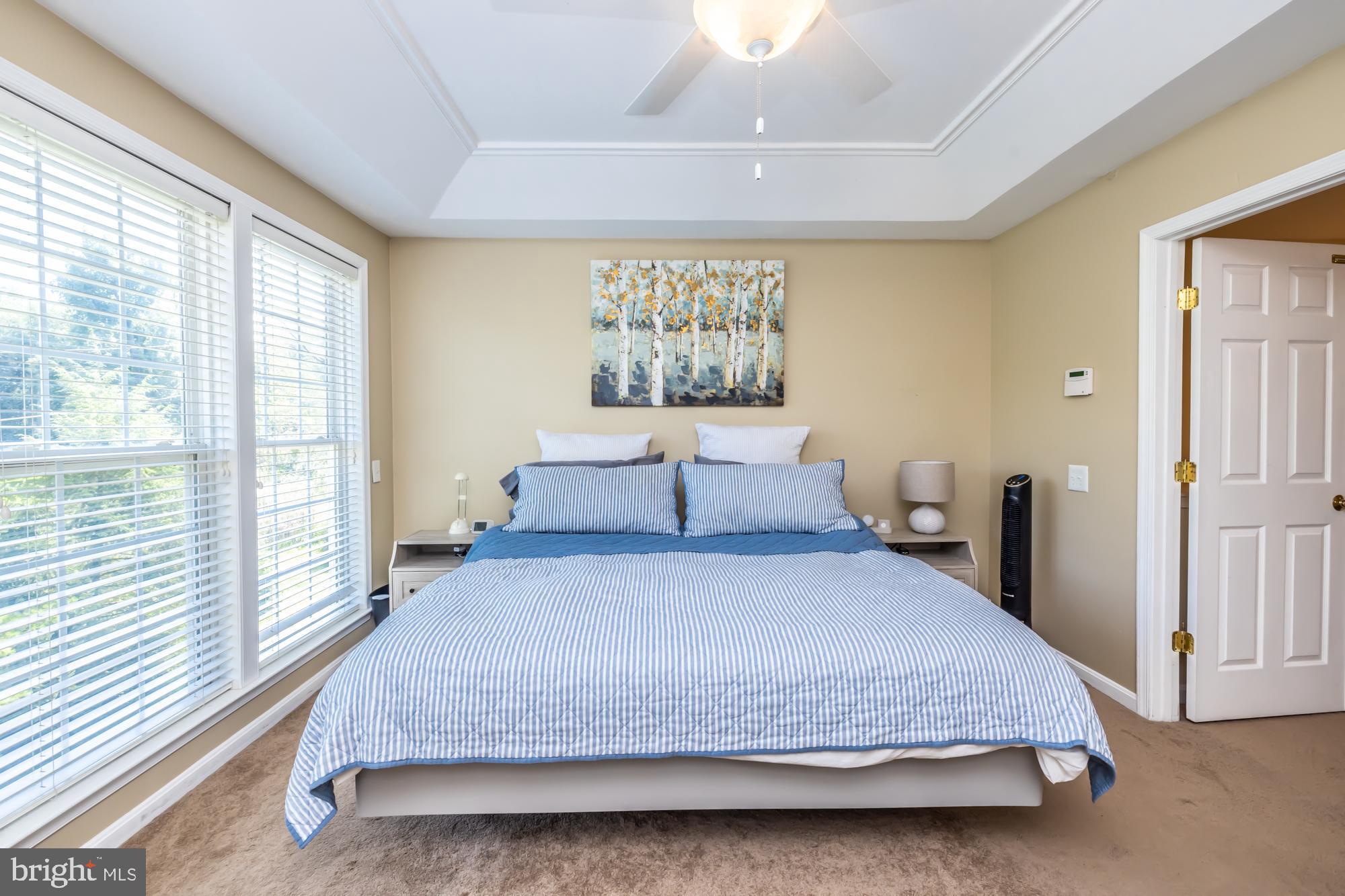 16 HONEY LOCUST COURT