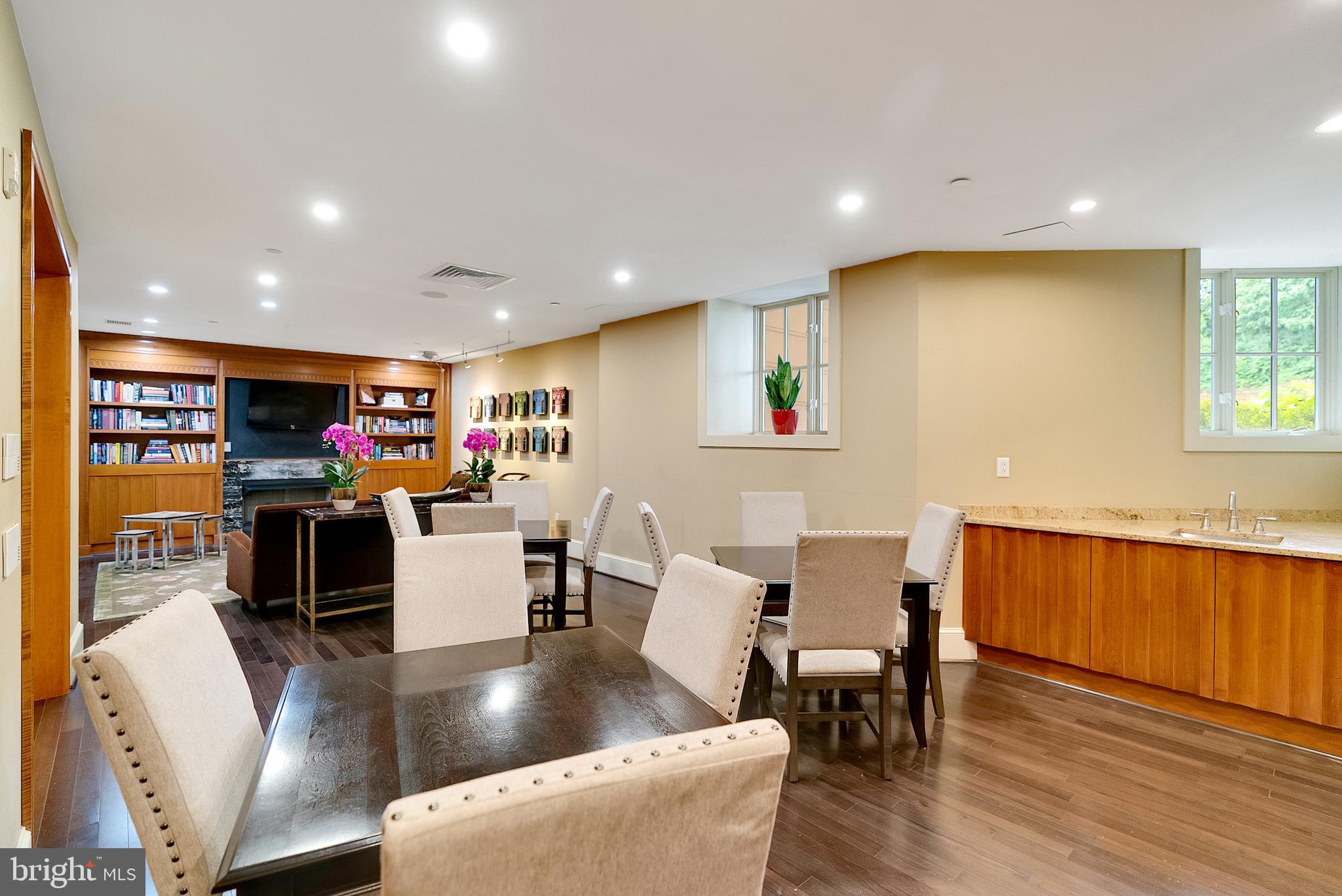 190 PRESIDENTIAL BOULEVARD PH13