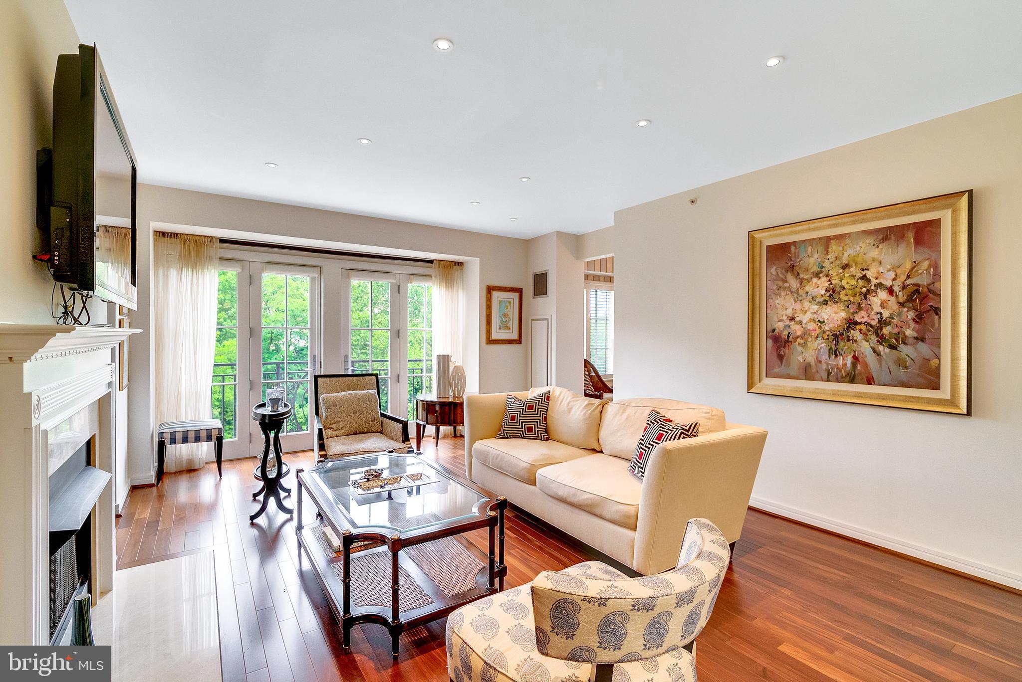 190 PRESIDENTIAL BOULEVARD PH13