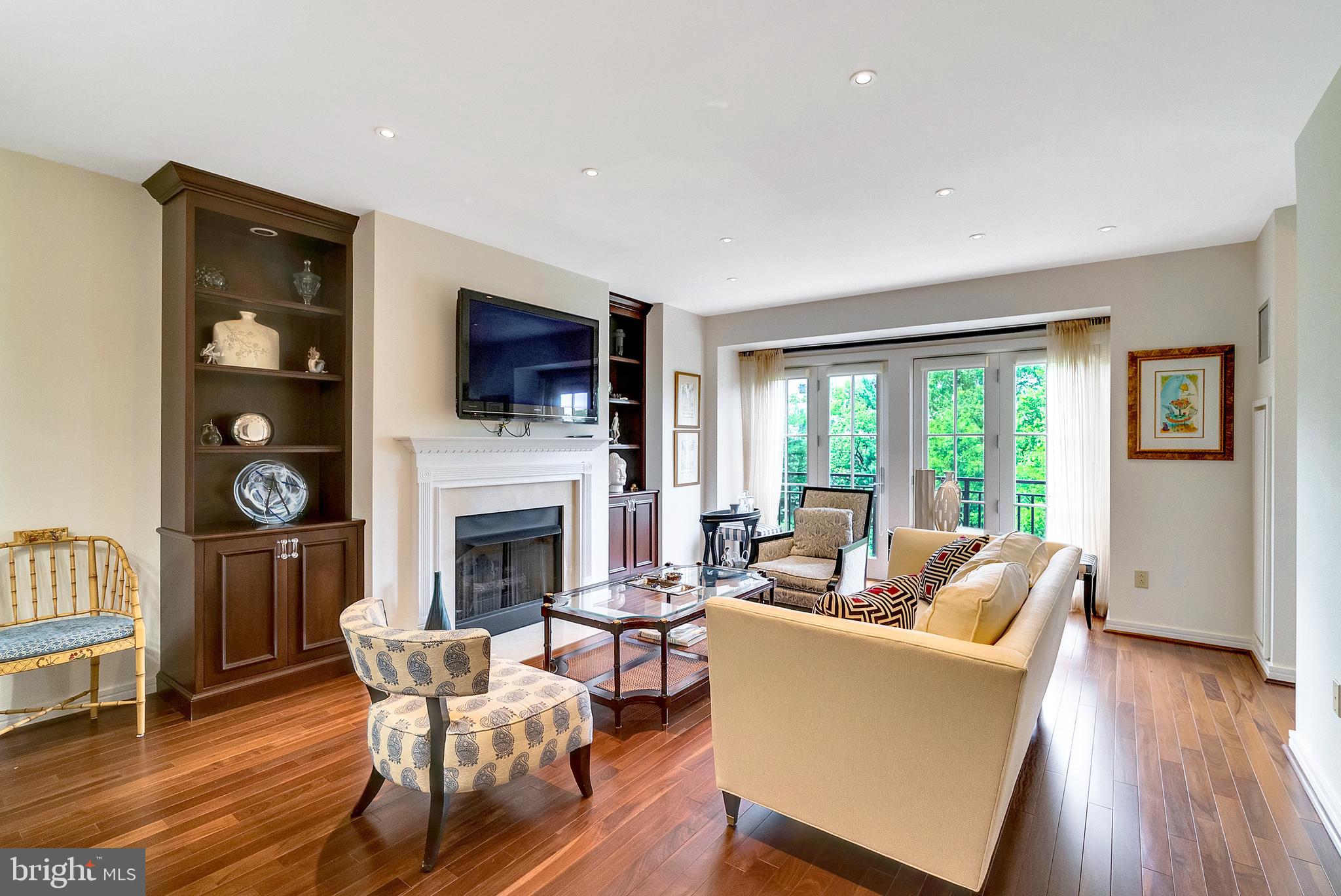 190 PRESIDENTIAL BOULEVARD PH13