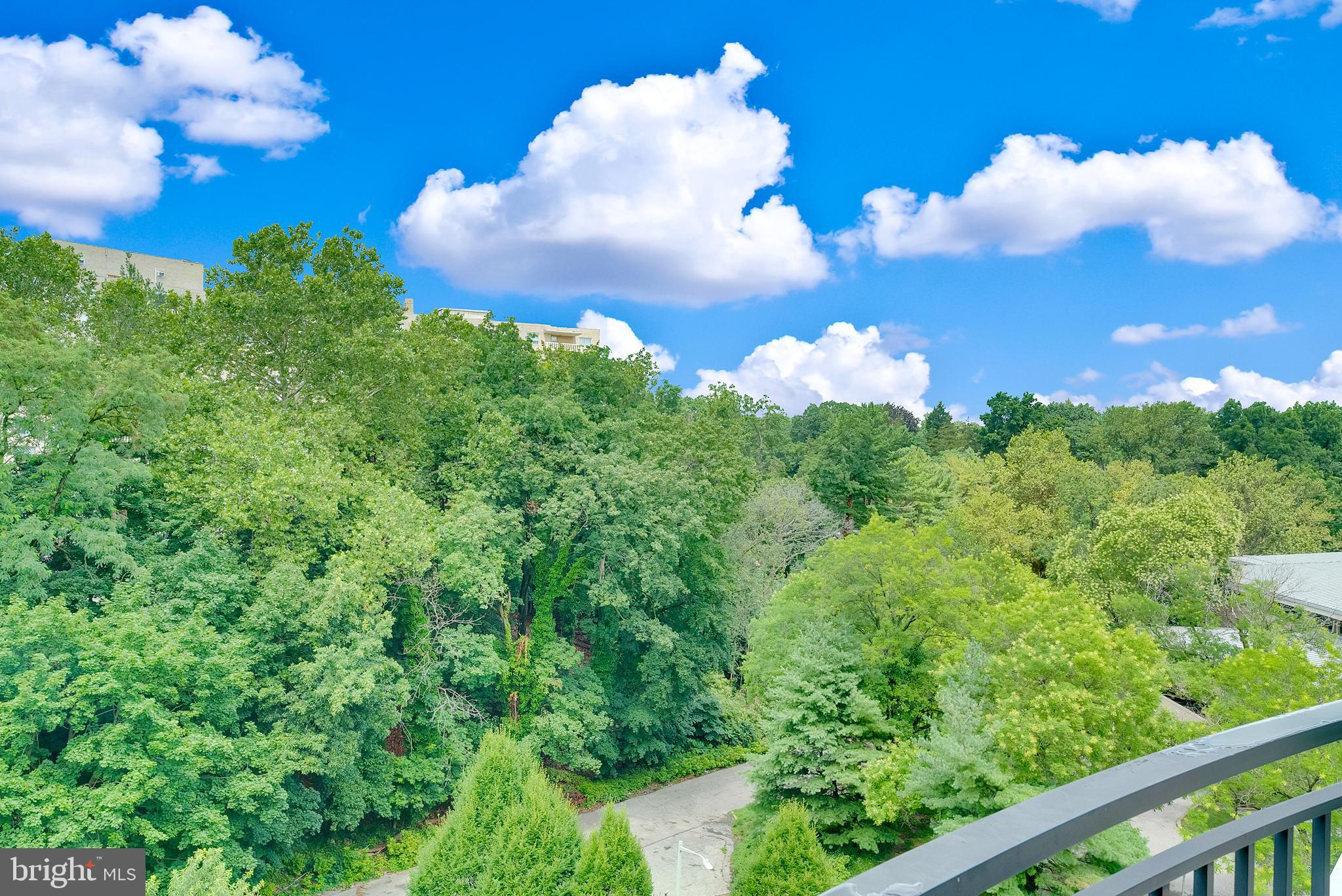 190 PRESIDENTIAL BOULEVARD PH13