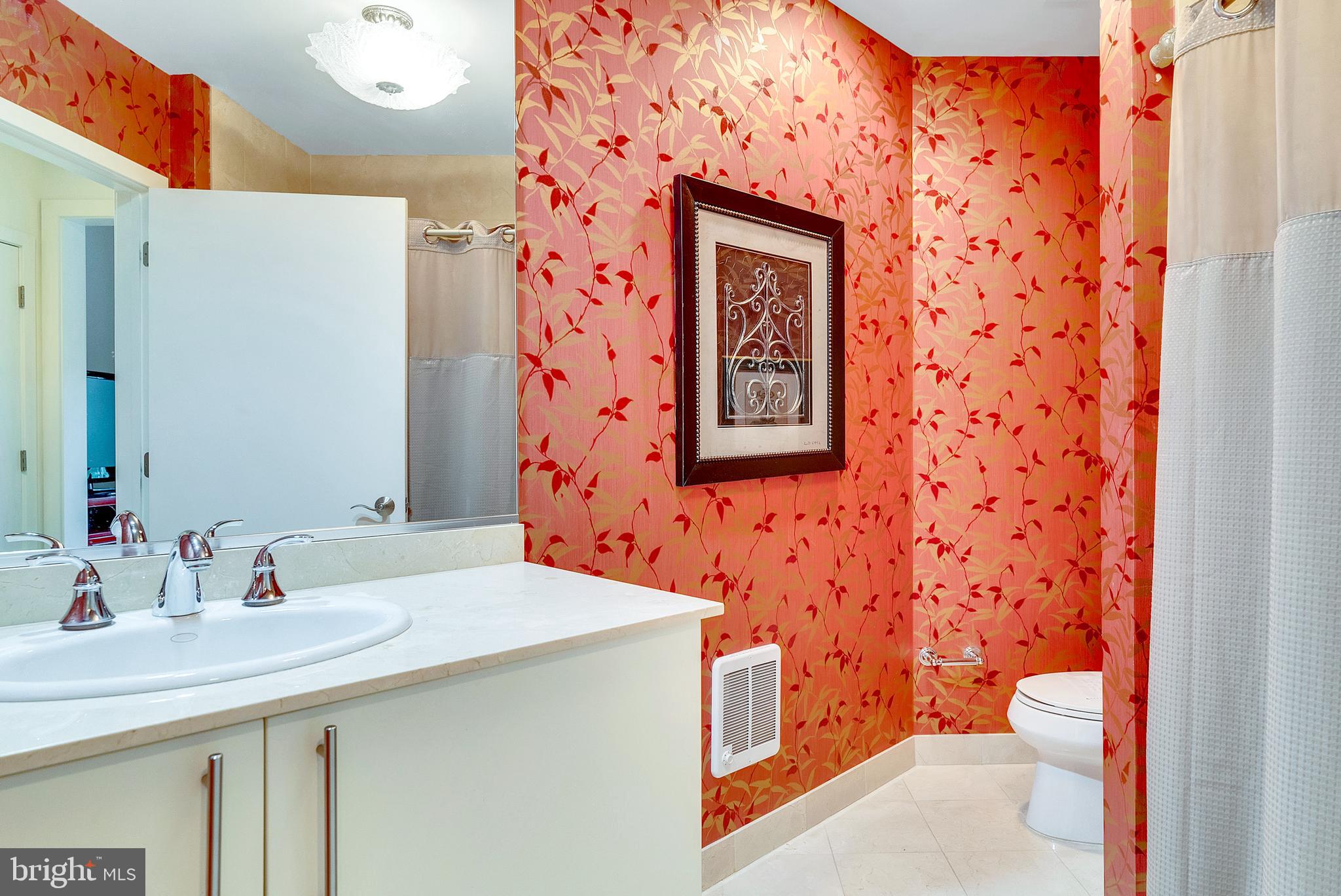 190 PRESIDENTIAL BOULEVARD PH13