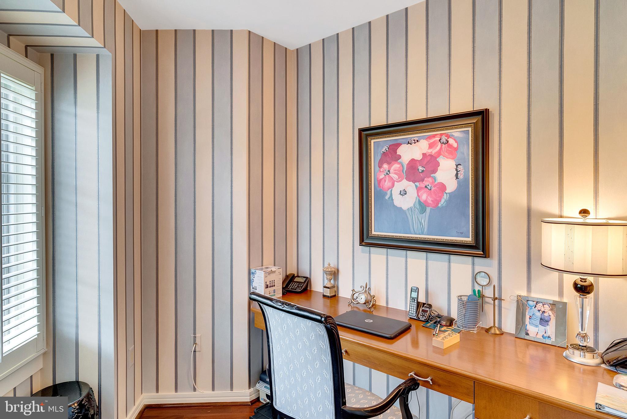 190 PRESIDENTIAL BOULEVARD PH13