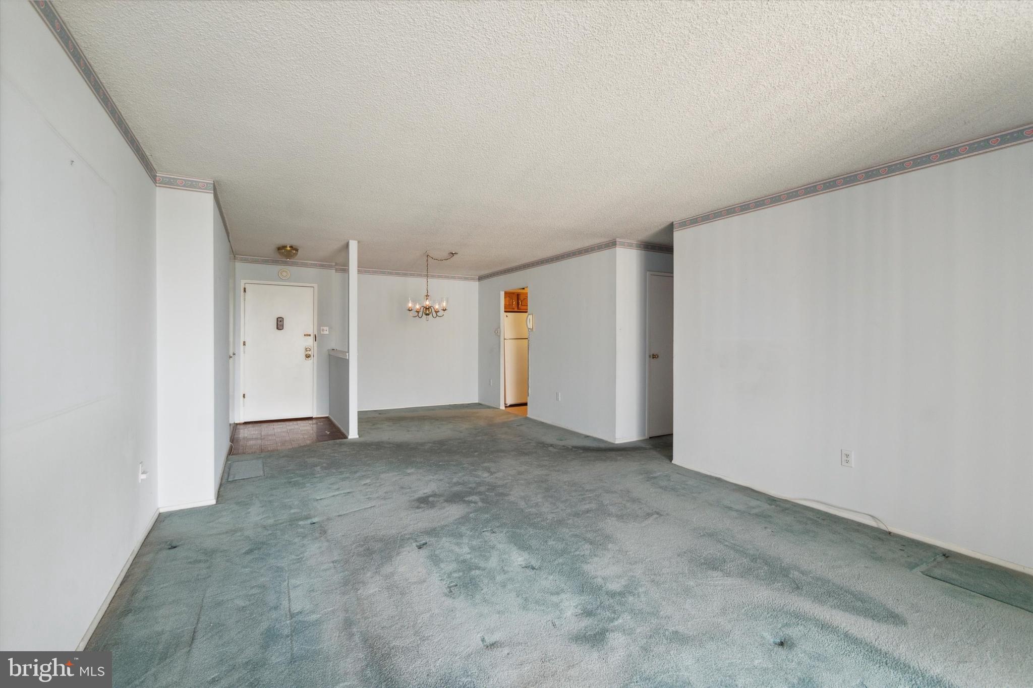 666 W GERMANTOWN PIKE 2816