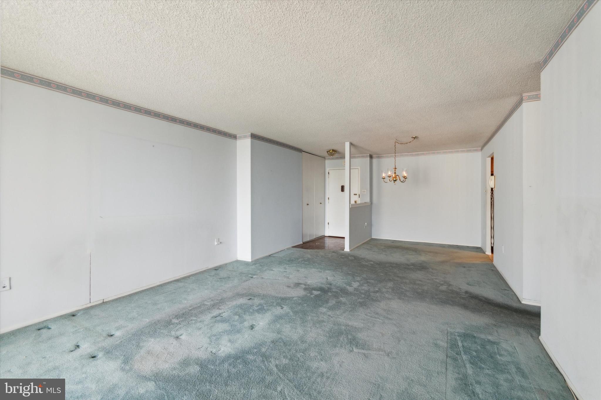 666 W GERMANTOWN PIKE 2816