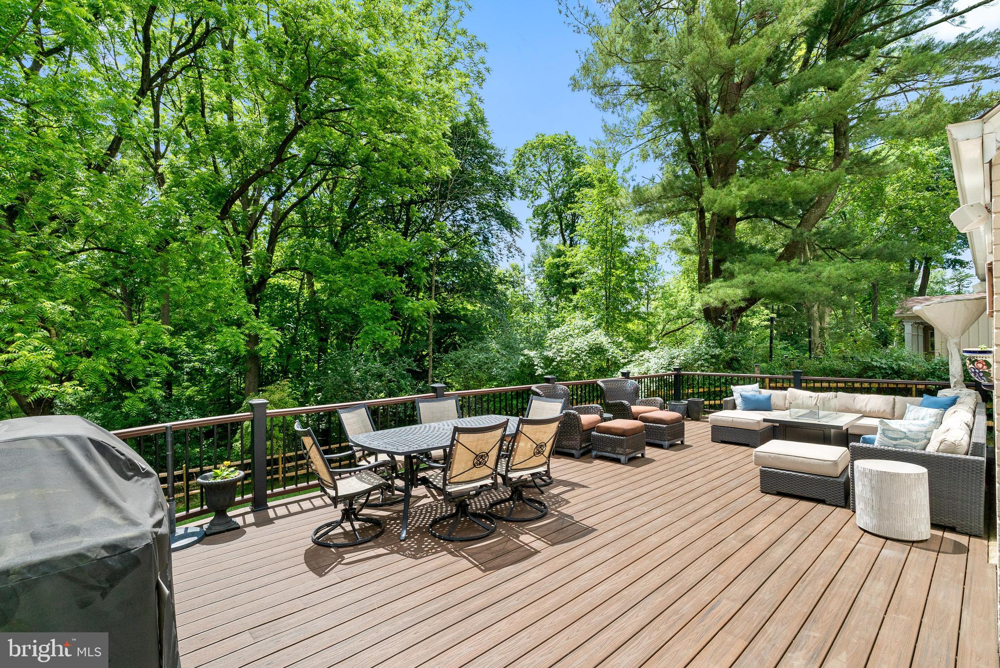 144 RED RAMBLER DRIVE