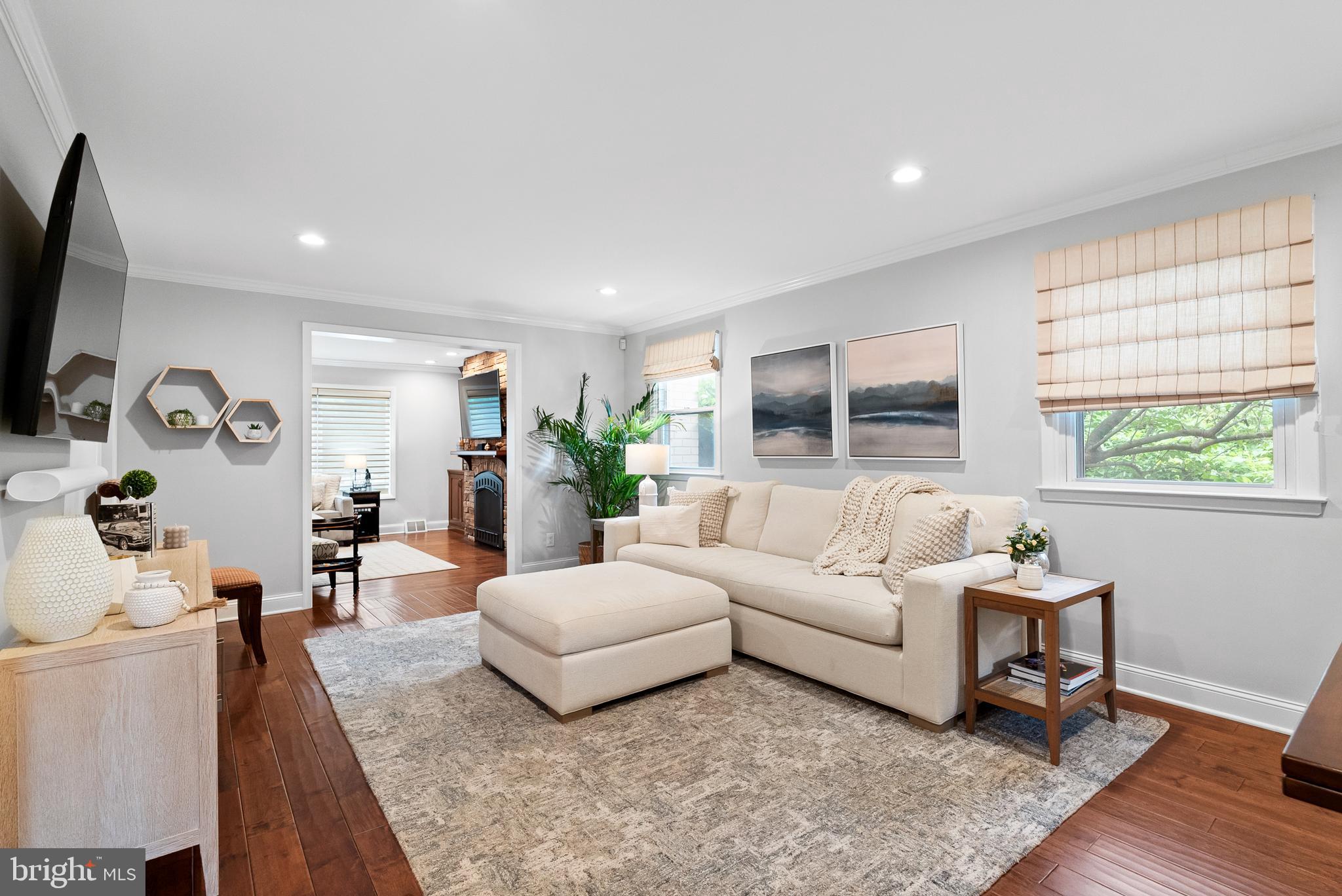 144 RED RAMBLER DRIVE