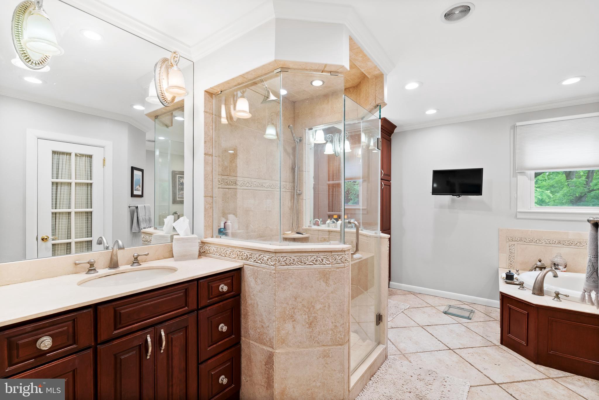 144 RED RAMBLER DRIVE