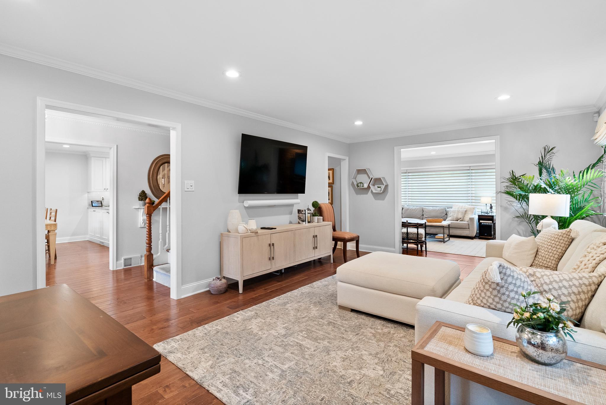 144 RED RAMBLER DRIVE