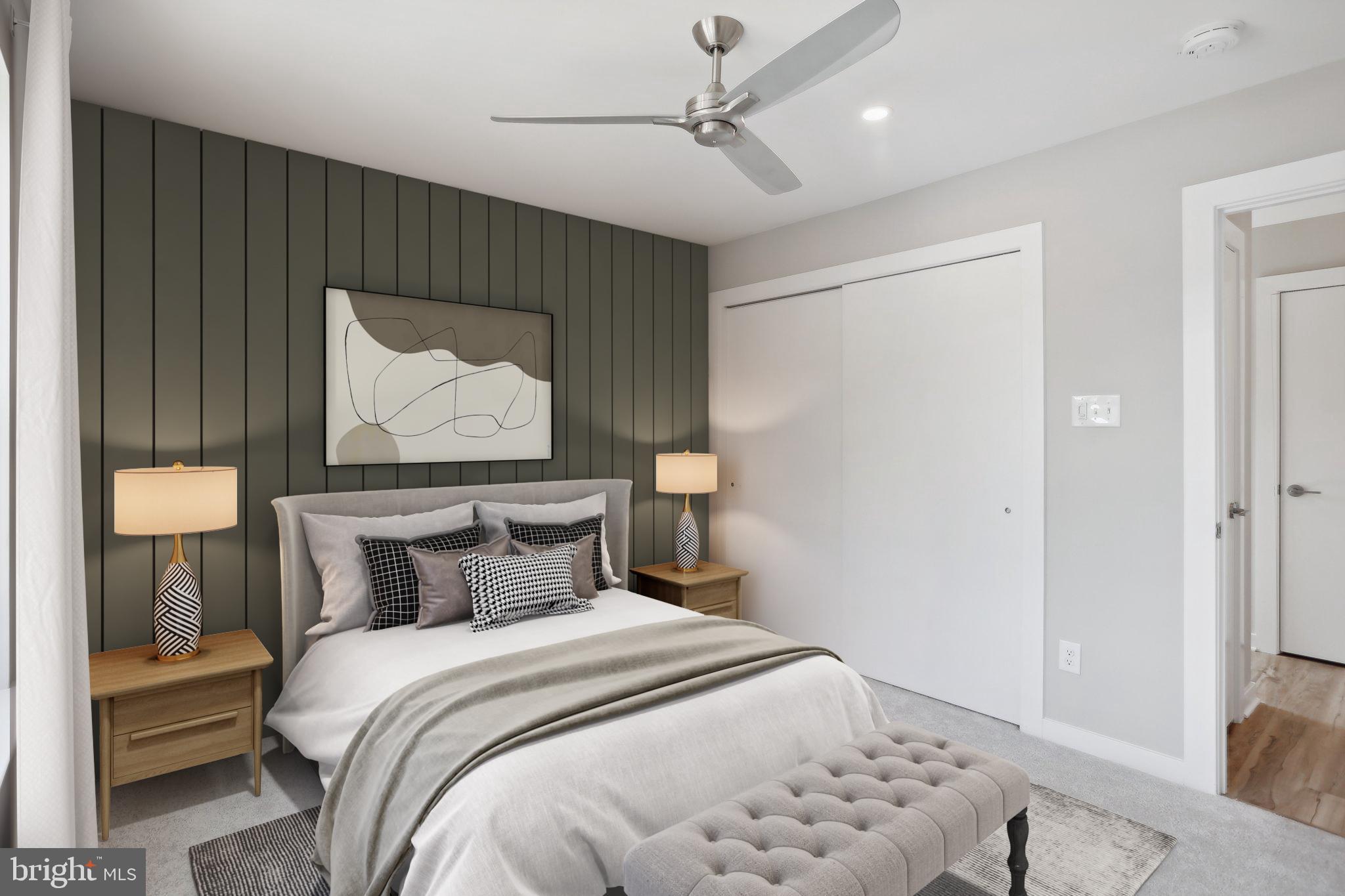 924 RIVERPLACE DRIVE