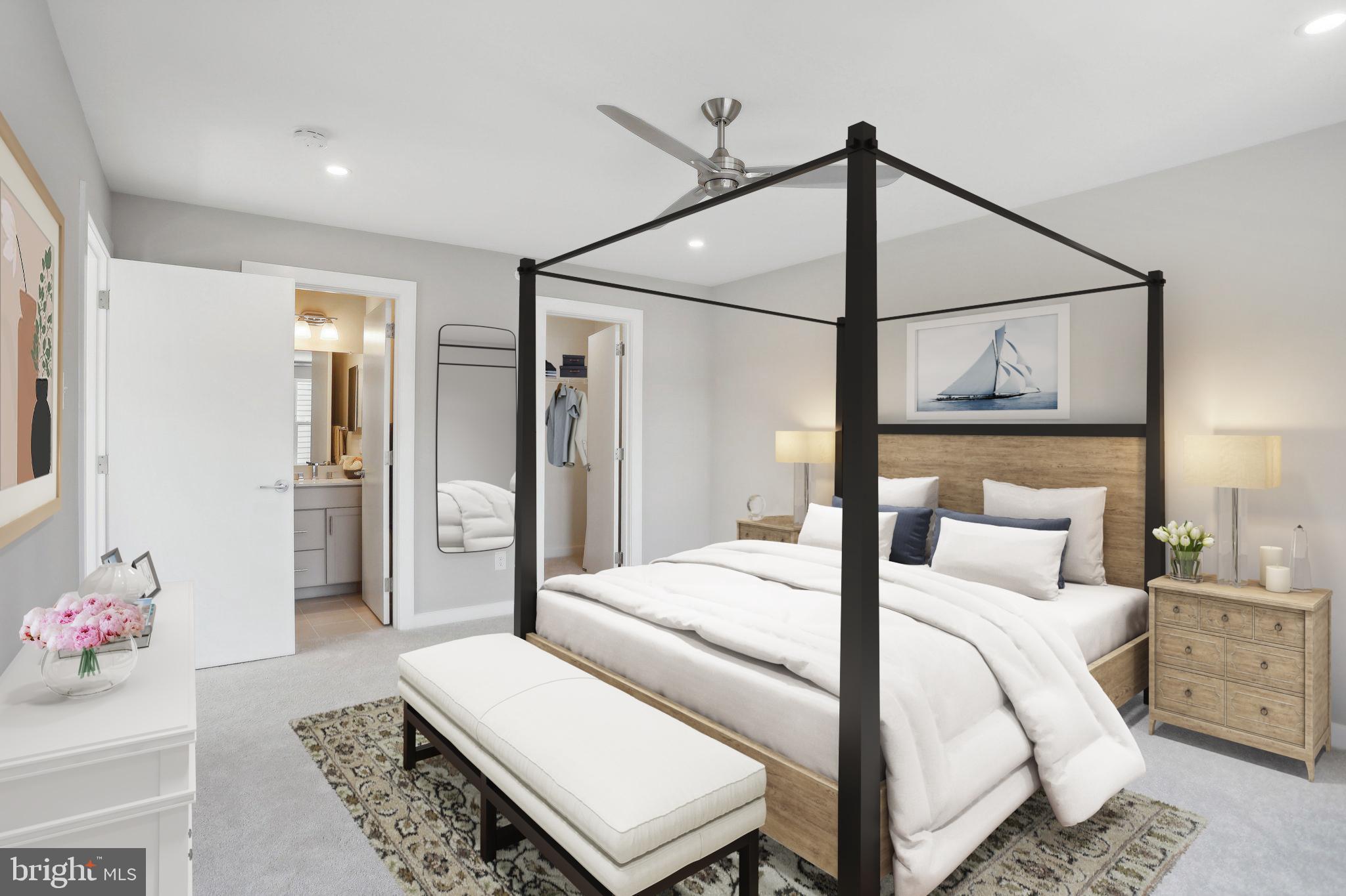 924 RIVERPLACE DRIVE