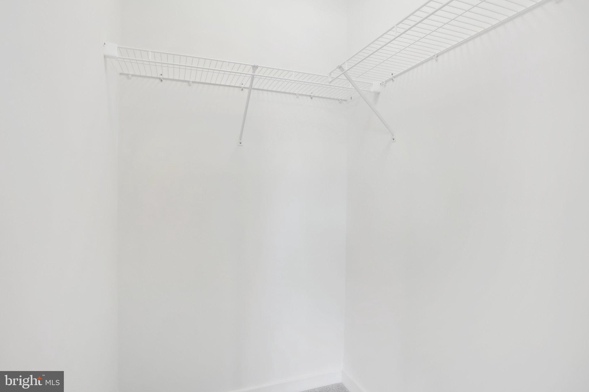 924 RIVERPLACE DRIVE