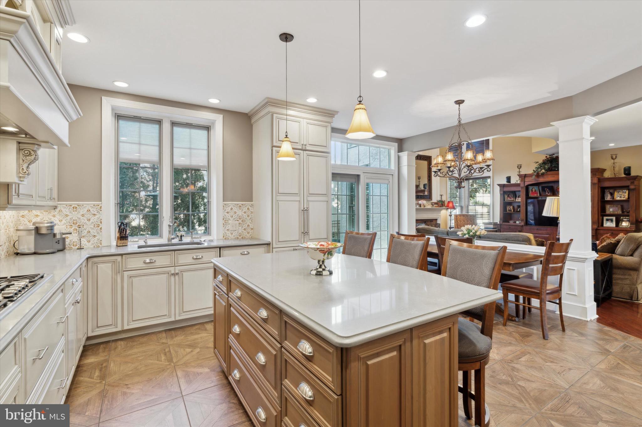 695 CHERRYDALE DRIVE