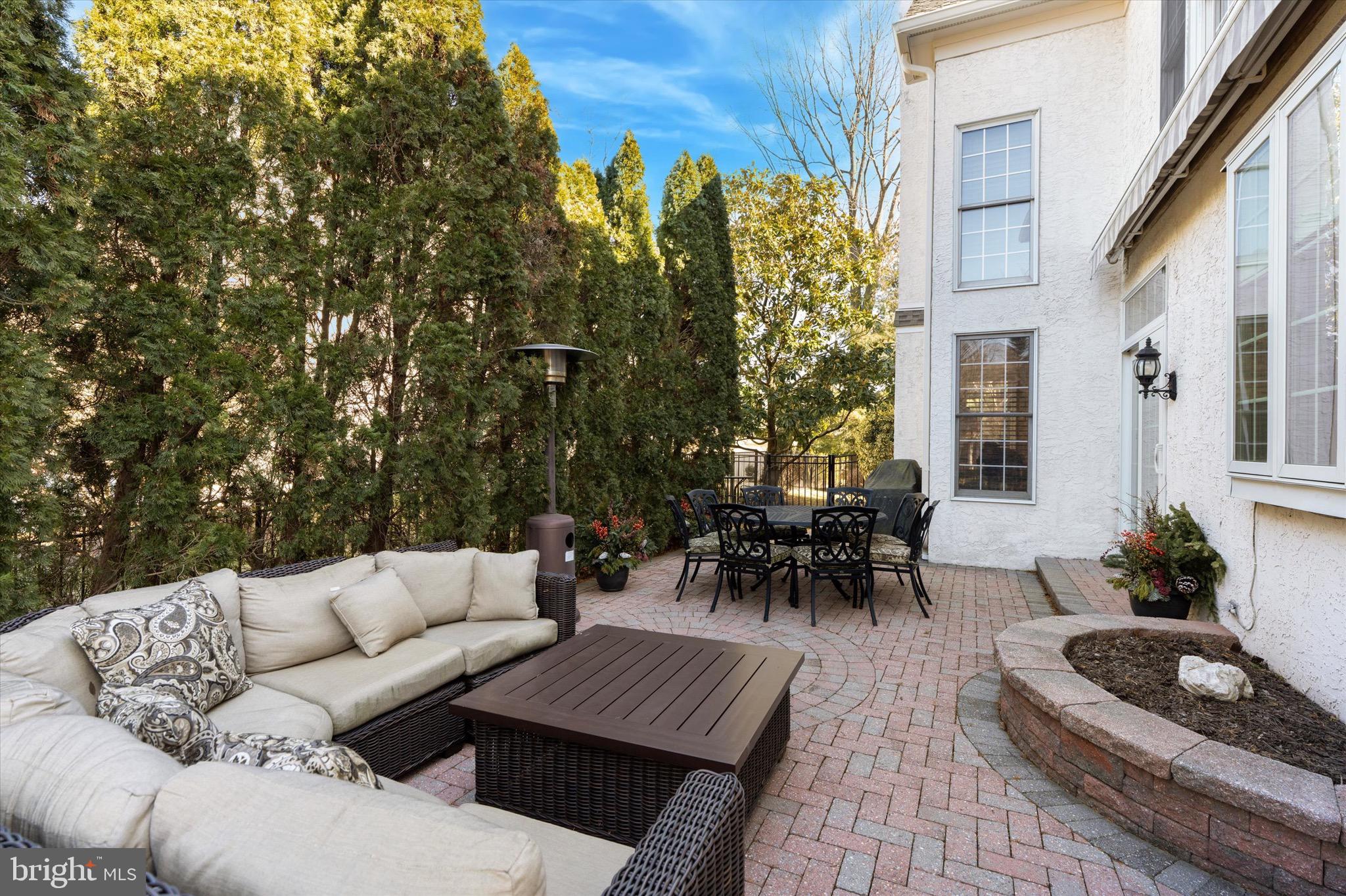 695 CHERRYDALE DRIVE