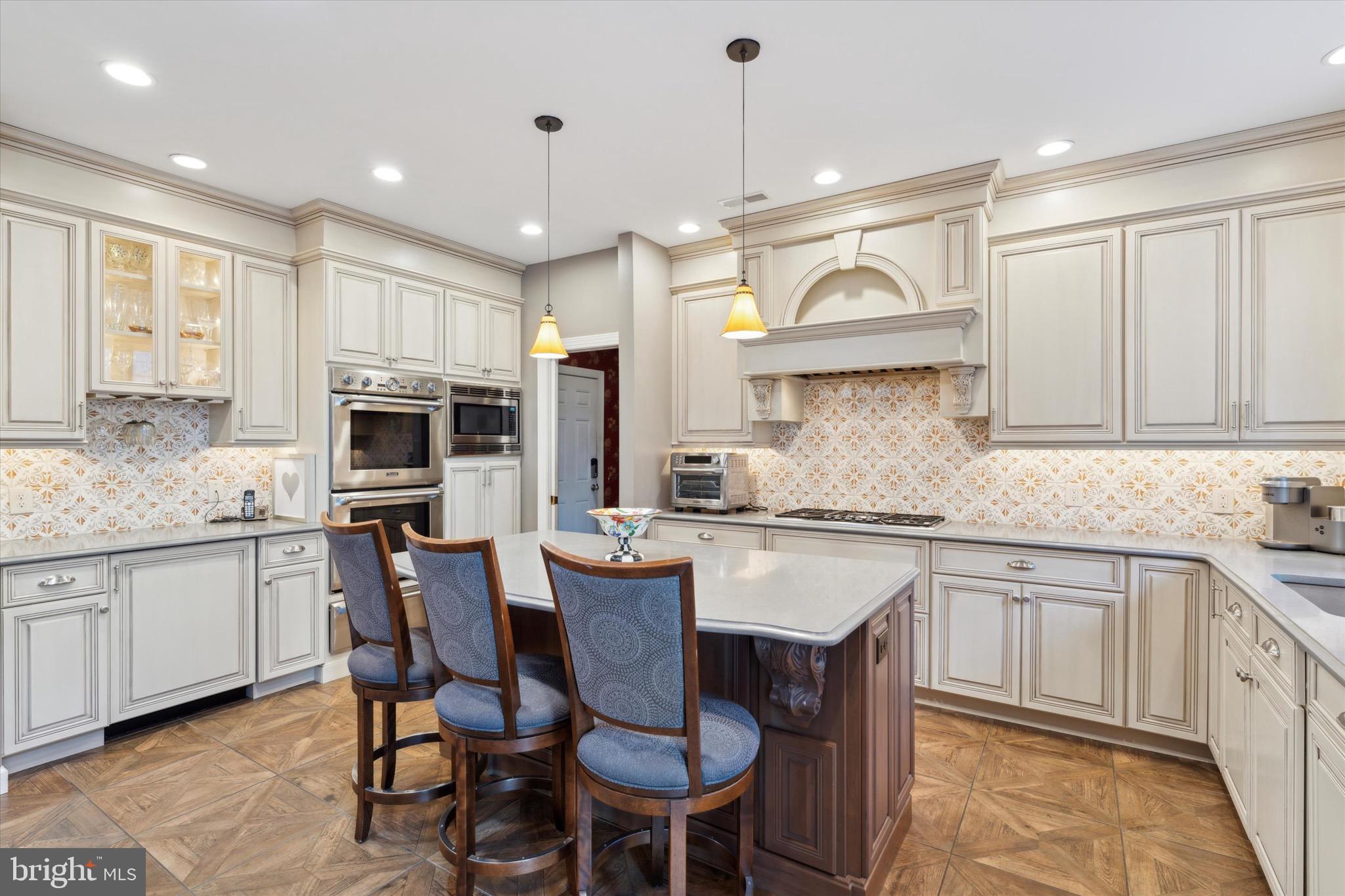 695 CHERRYDALE DRIVE