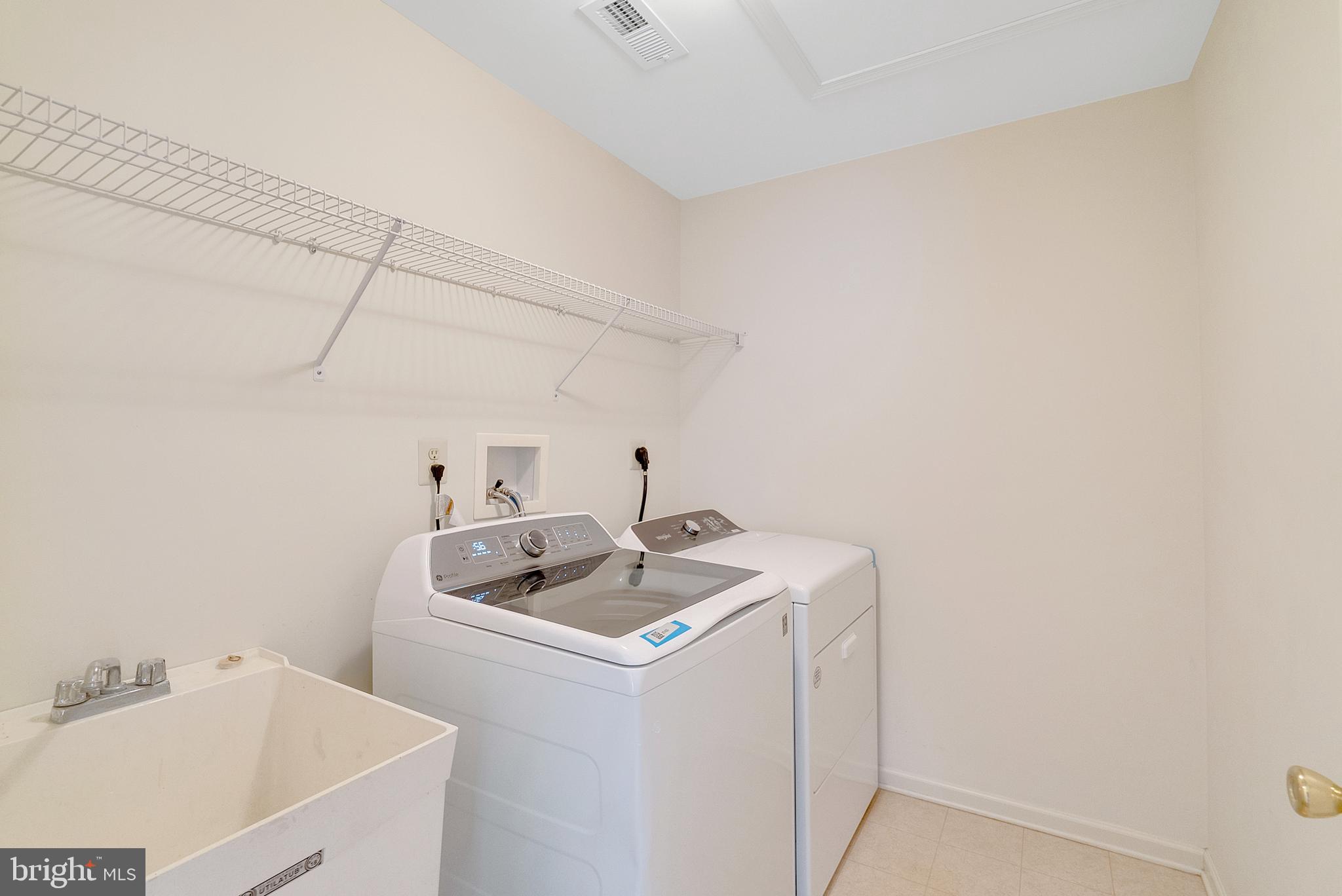 301 ROLLING HILL DRIVE