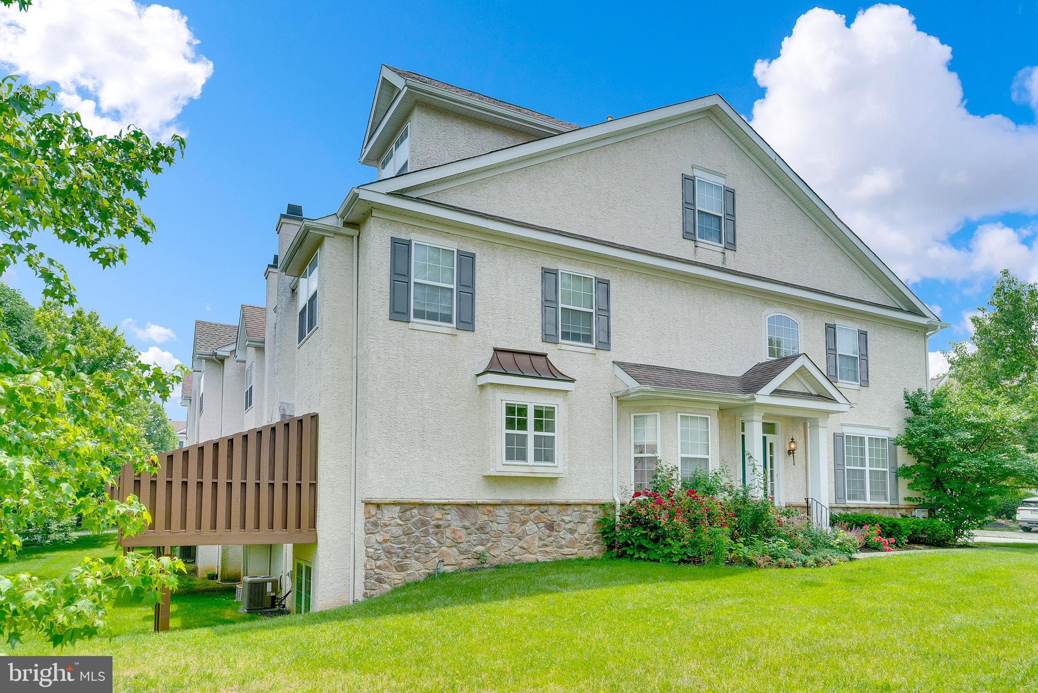 301 ROLLING HILL DRIVE