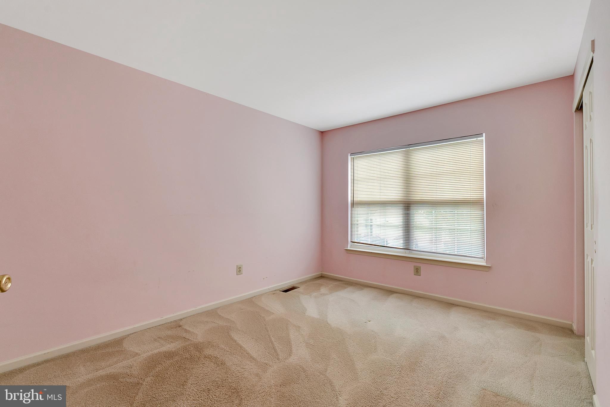 301 ROLLING HILL DRIVE