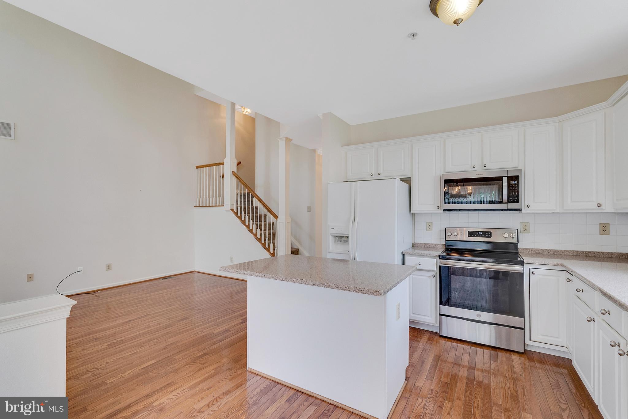 301 ROLLING HILL DRIVE