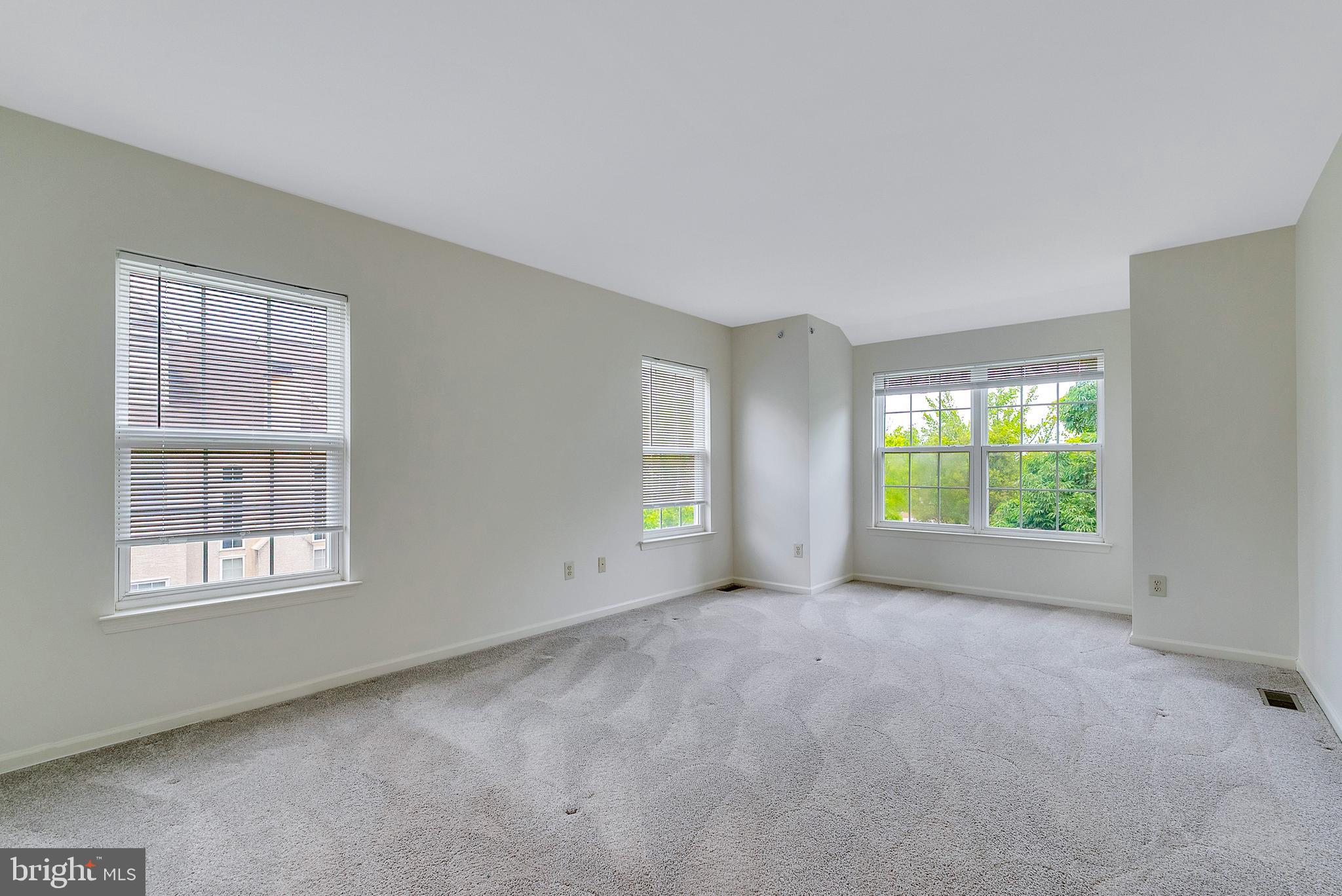 301 ROLLING HILL DRIVE