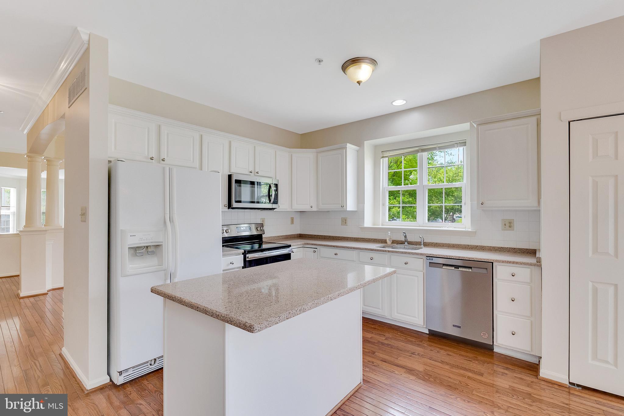 301 ROLLING HILL DRIVE