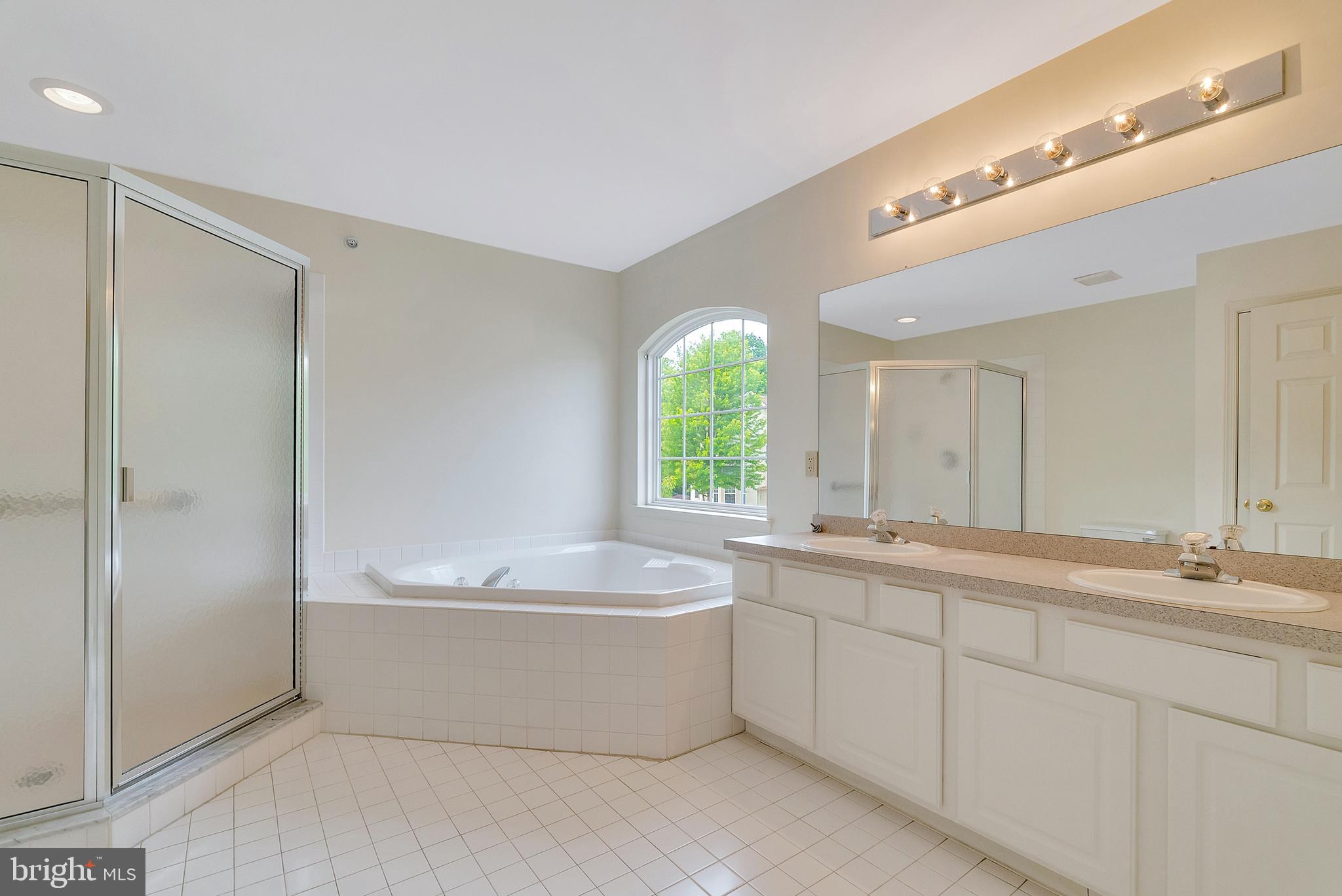 301 ROLLING HILL DRIVE