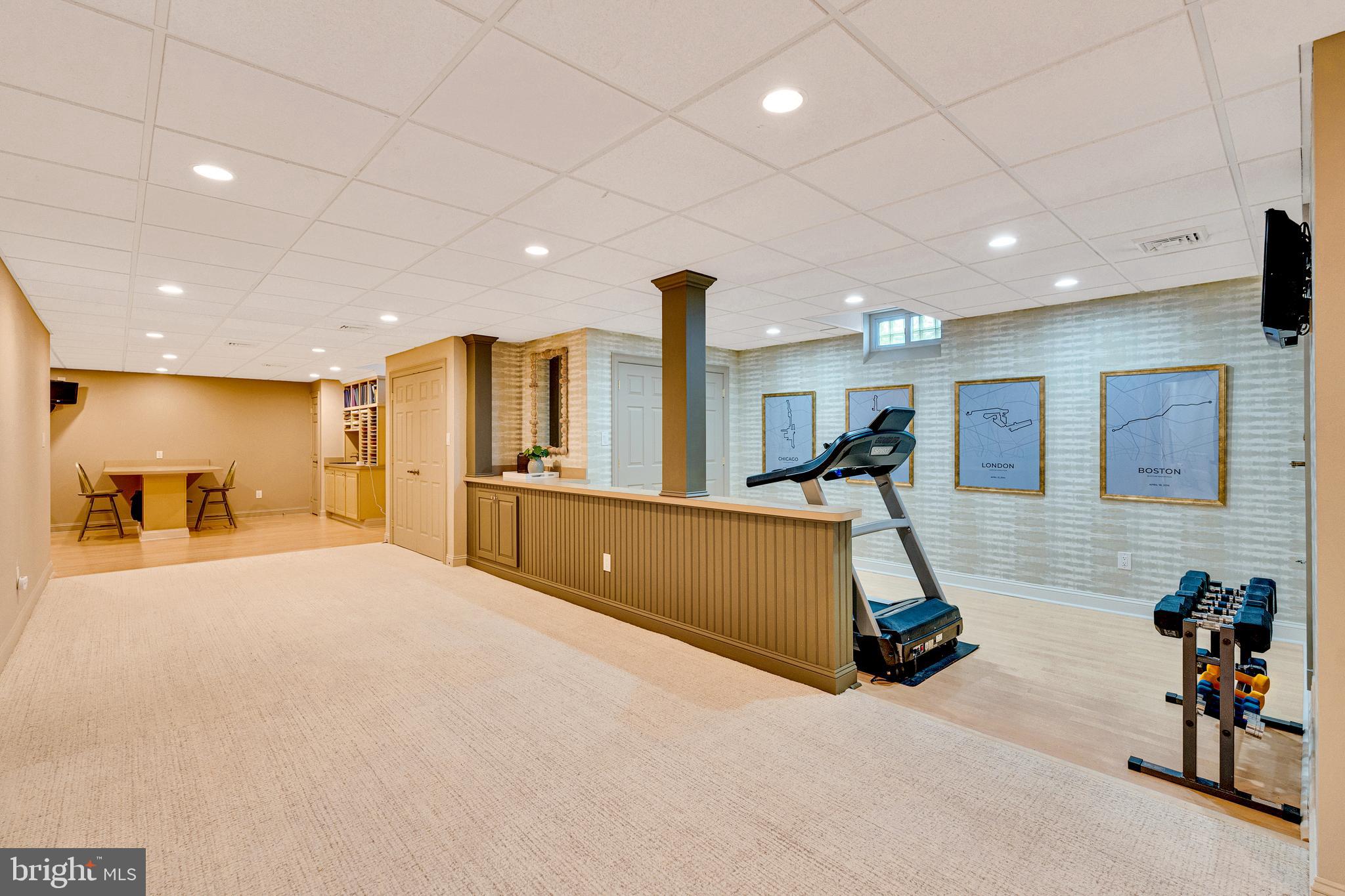 2765 HONEYSUCKLE LANE