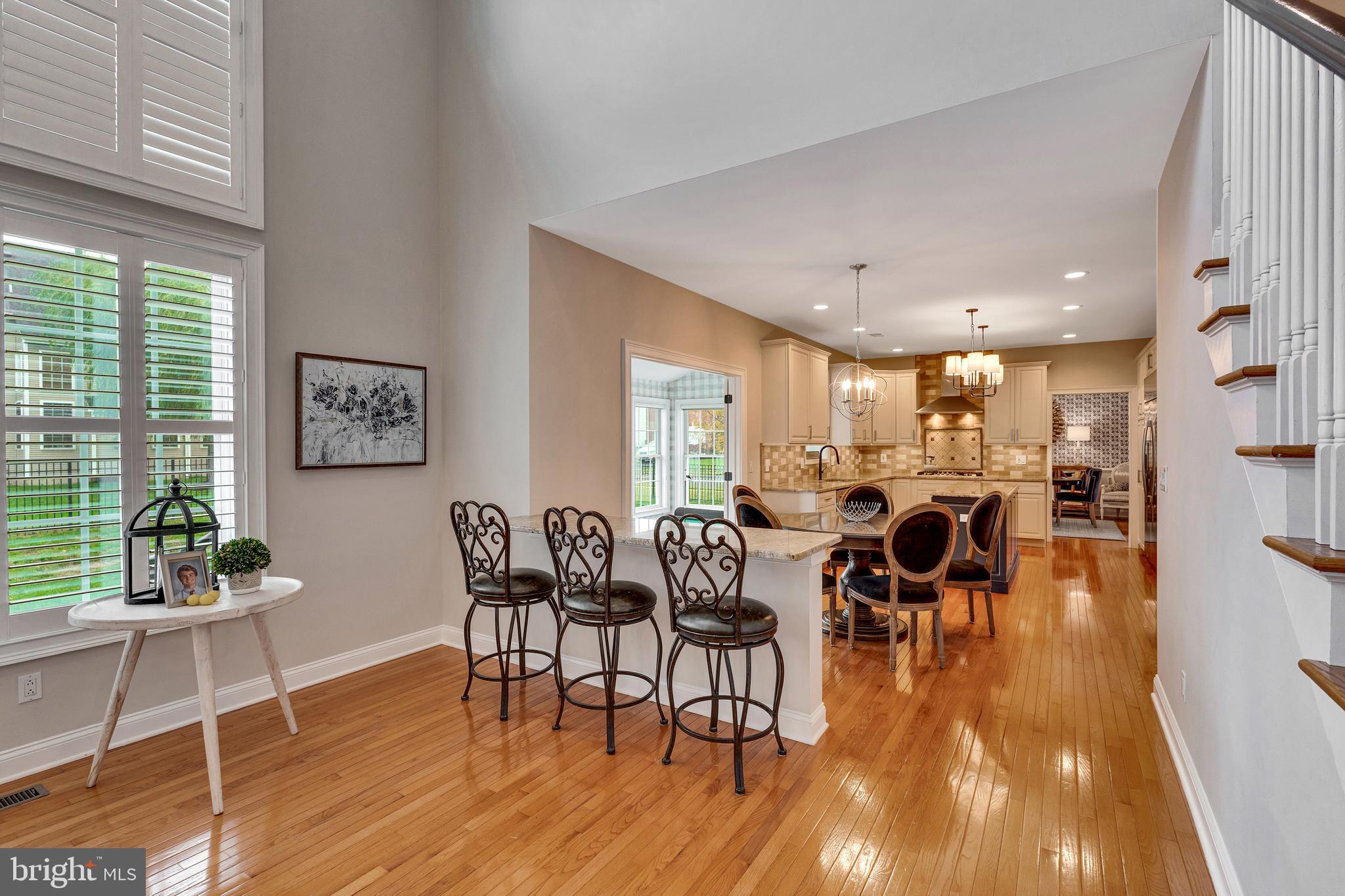 2765 HONEYSUCKLE LANE